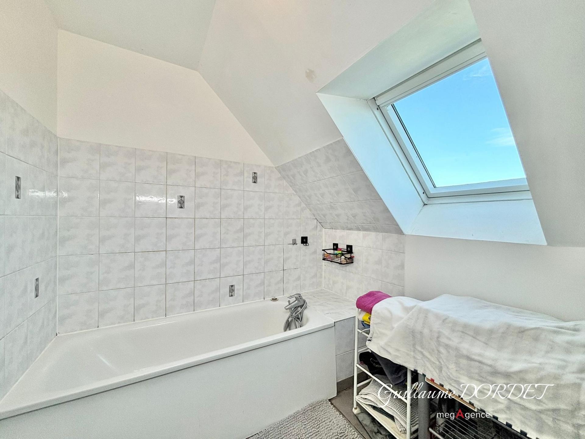 Miniature photo - 15 / 16