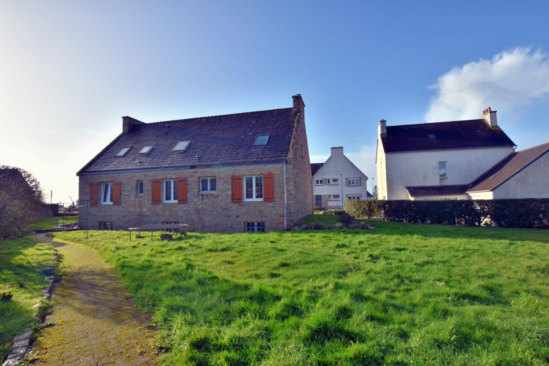 Miniature photo - 2 / 12