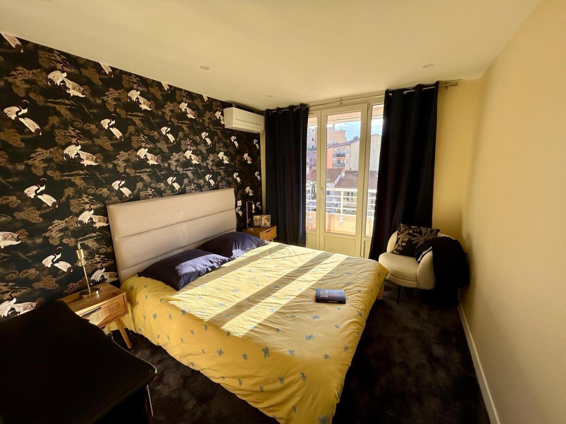 Miniature photo - 4 / 6