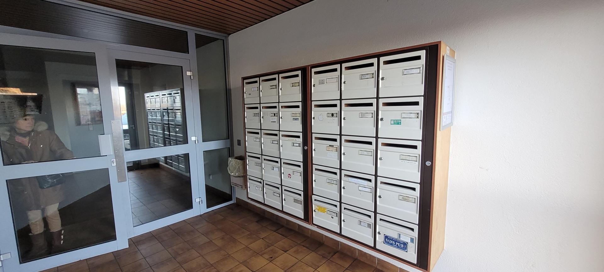 Miniature photo - 2 / 9