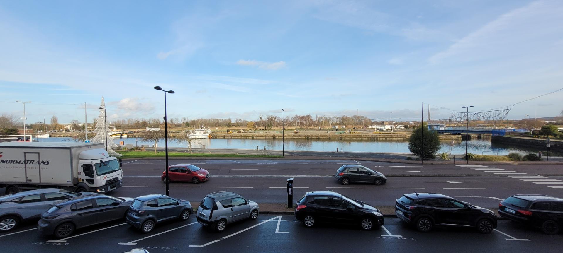 Miniature photo - 5 / 9