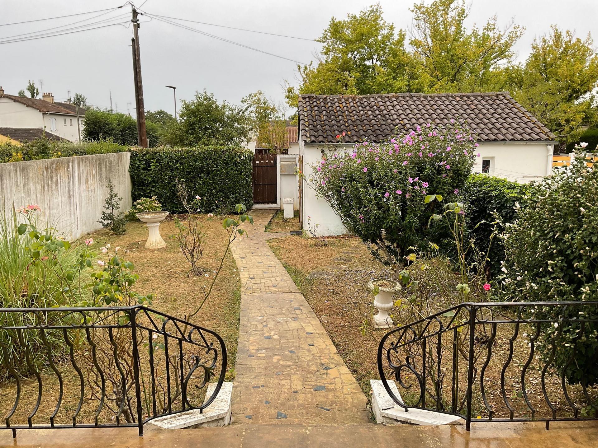 Miniature photo - 2 / 15