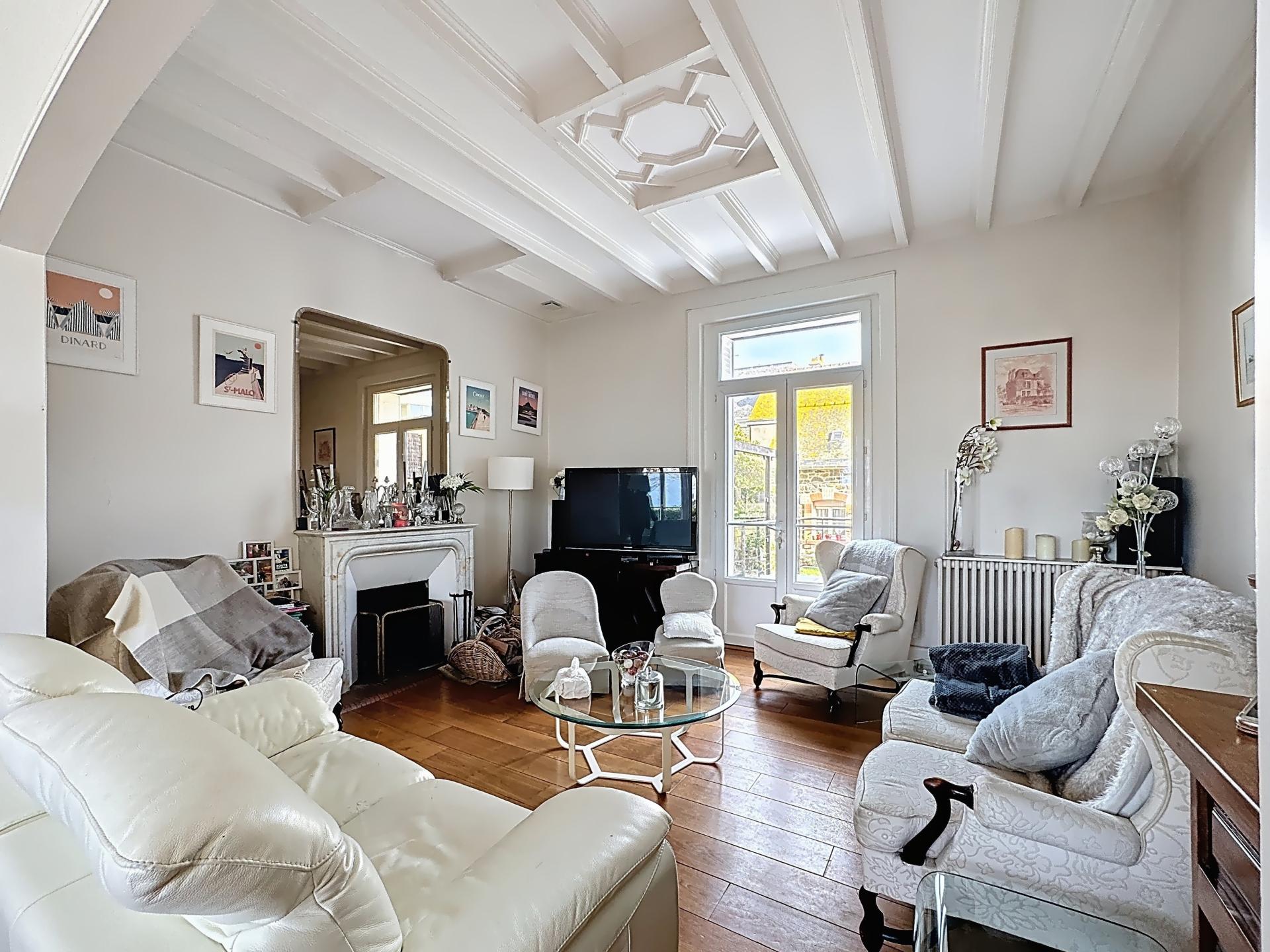 Miniature photo - 2 / 14