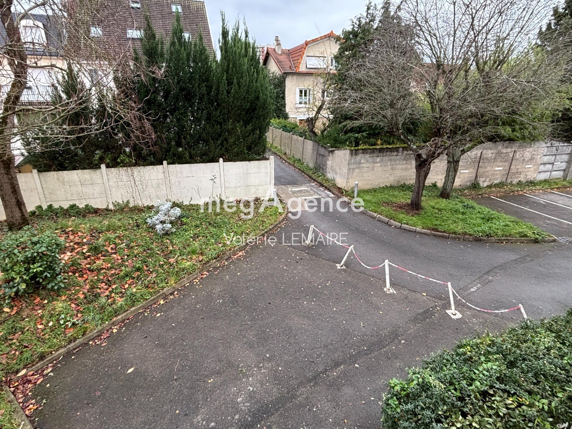 Miniature photo - 13 / 16