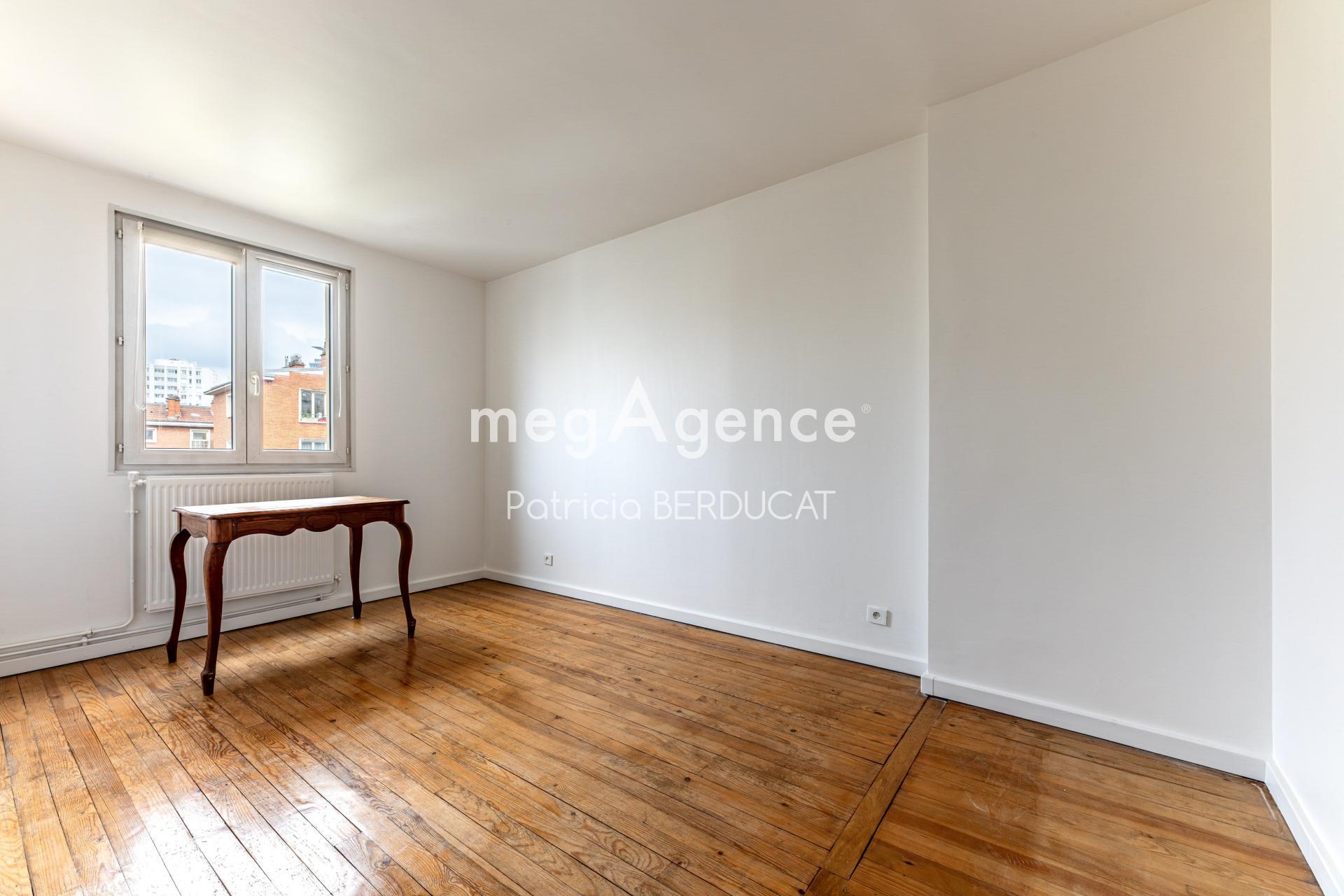 Miniature photo - 5 / 10