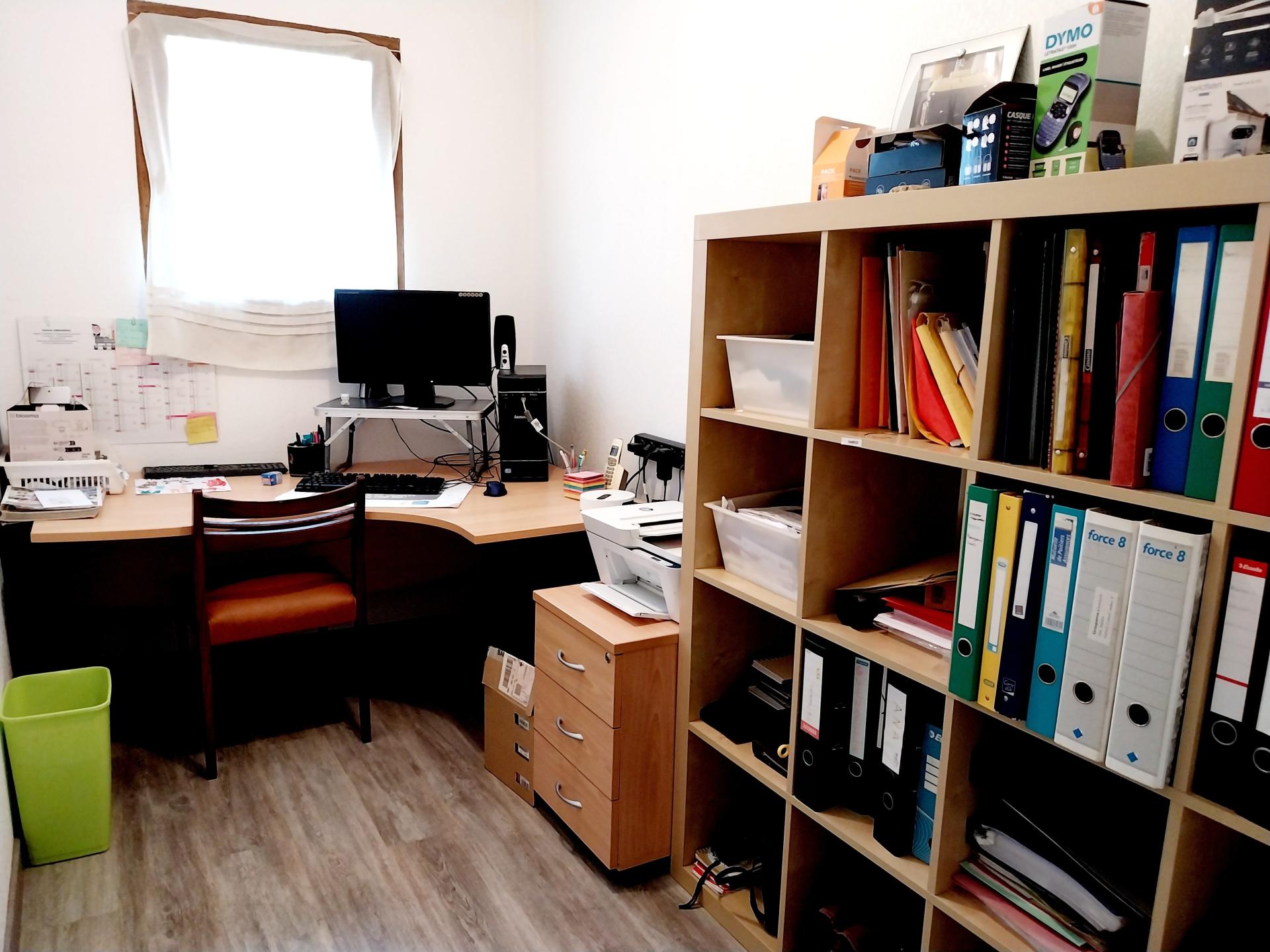 Miniature photo - 15 / 16