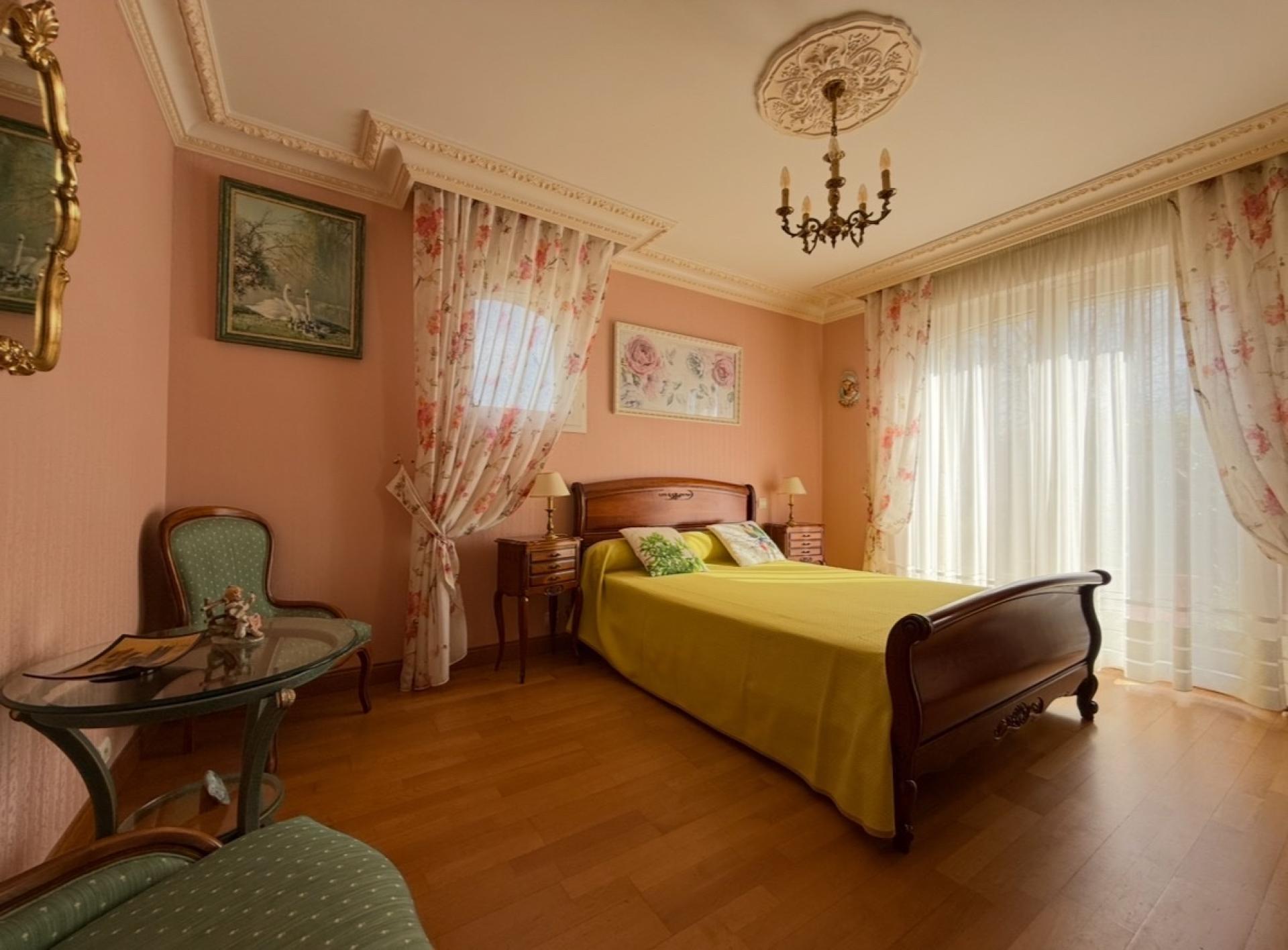 Miniature photo - 13 / 20