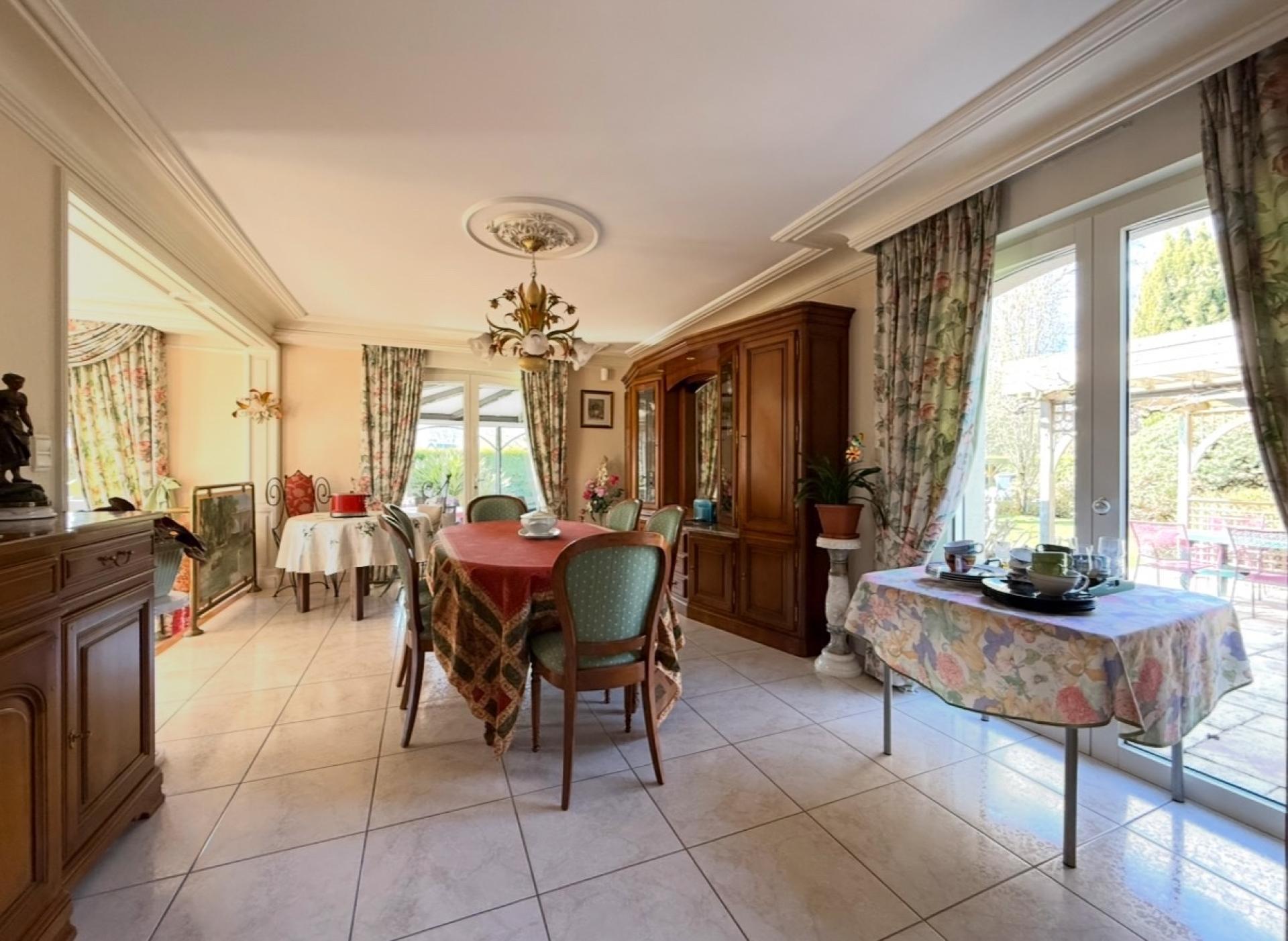 Miniature photo - 10 / 20