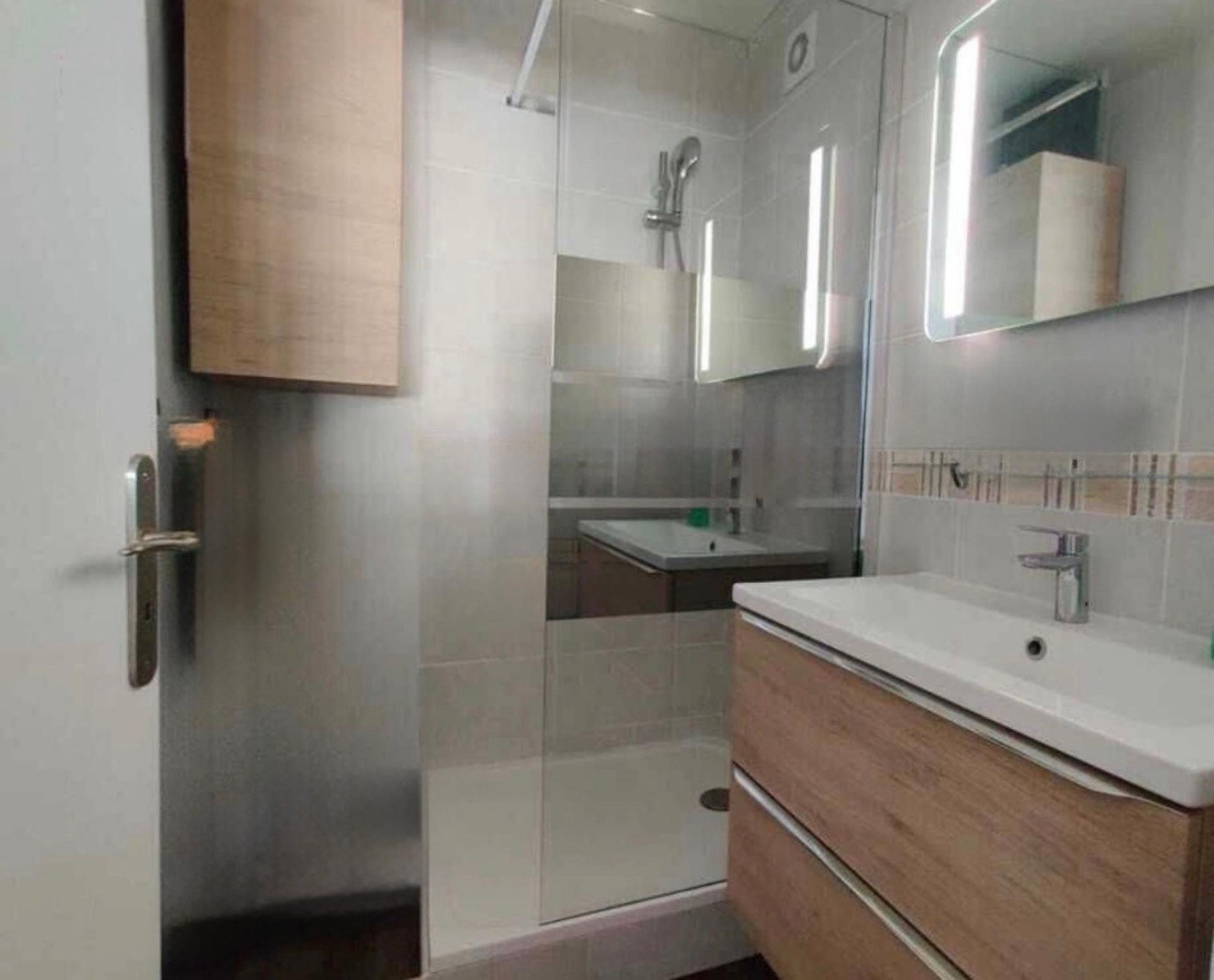 Miniature photo - 5 / 9