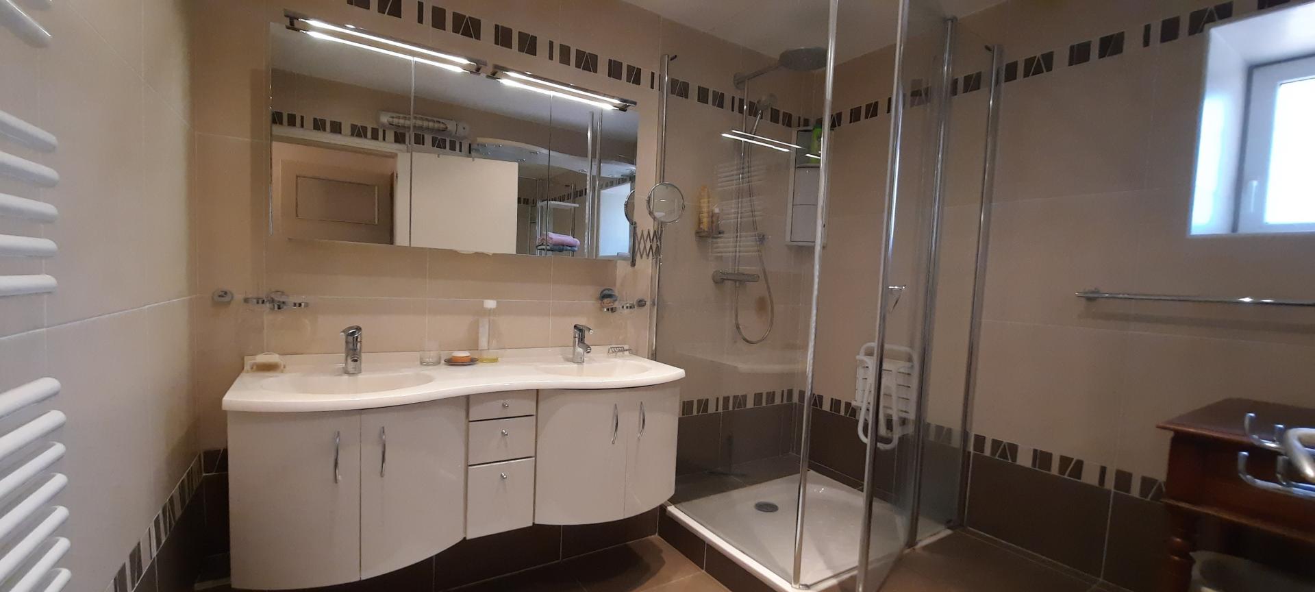 Miniature photo - 8 / 10