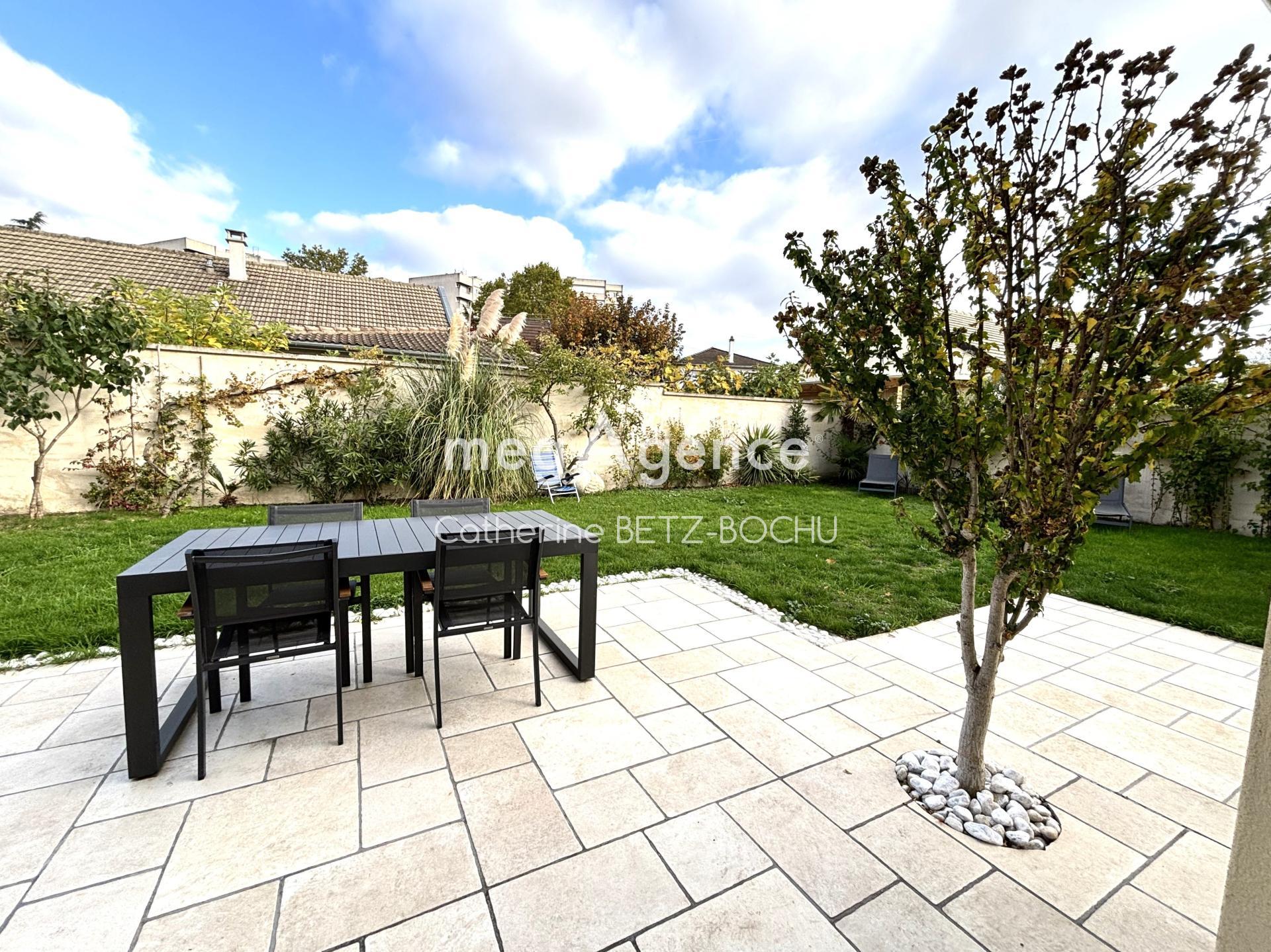 Miniature photo - 17 / 19