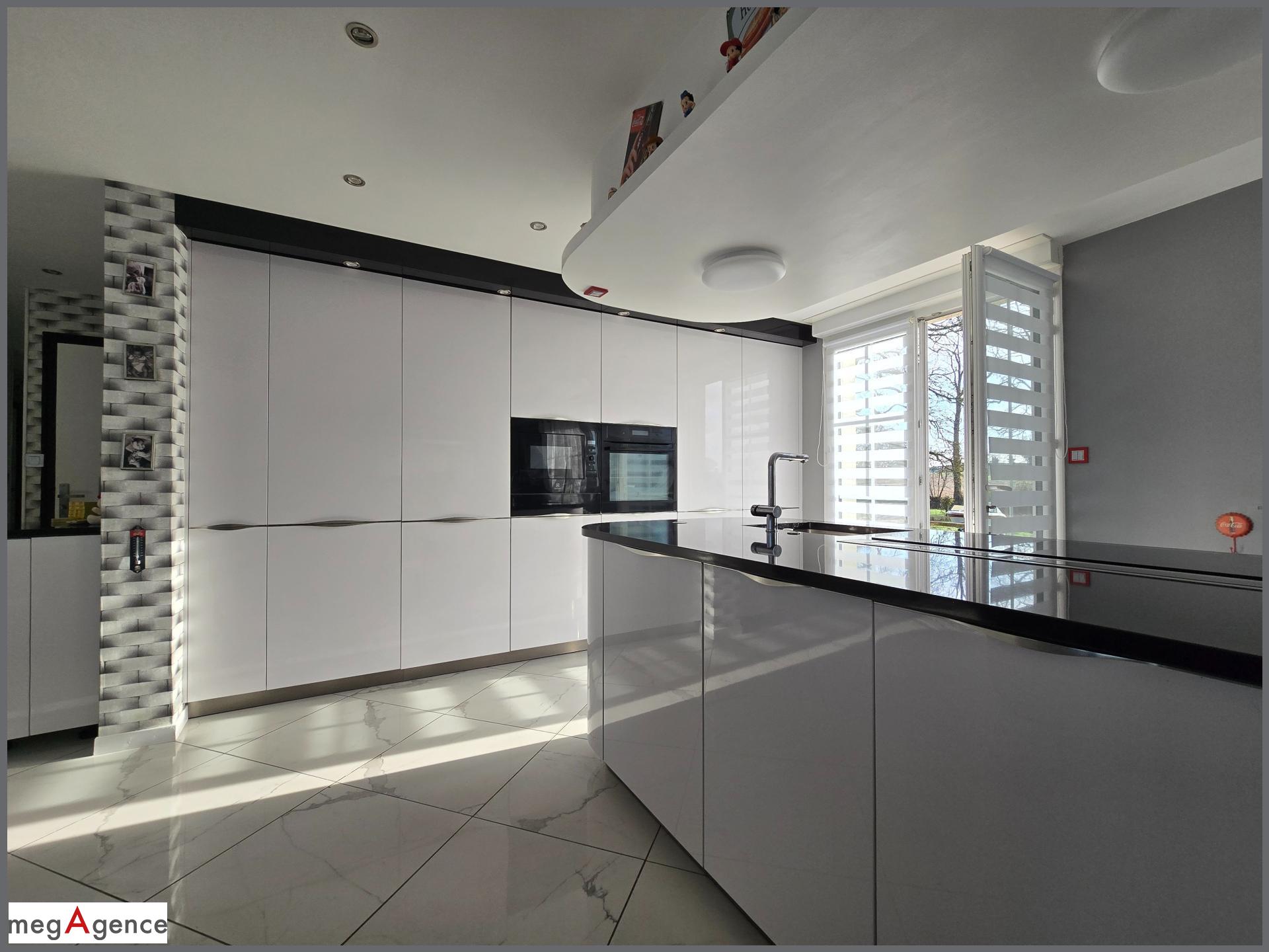 Miniature photo - 3 / 19