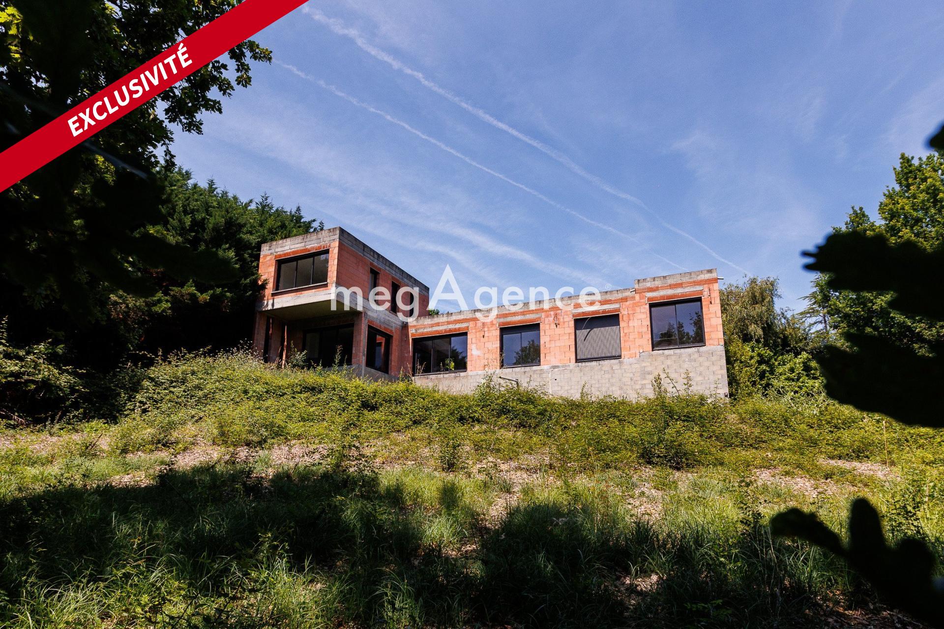 Cubzac-les-Ponts – Maison d’architecte à finir selon vos envies
