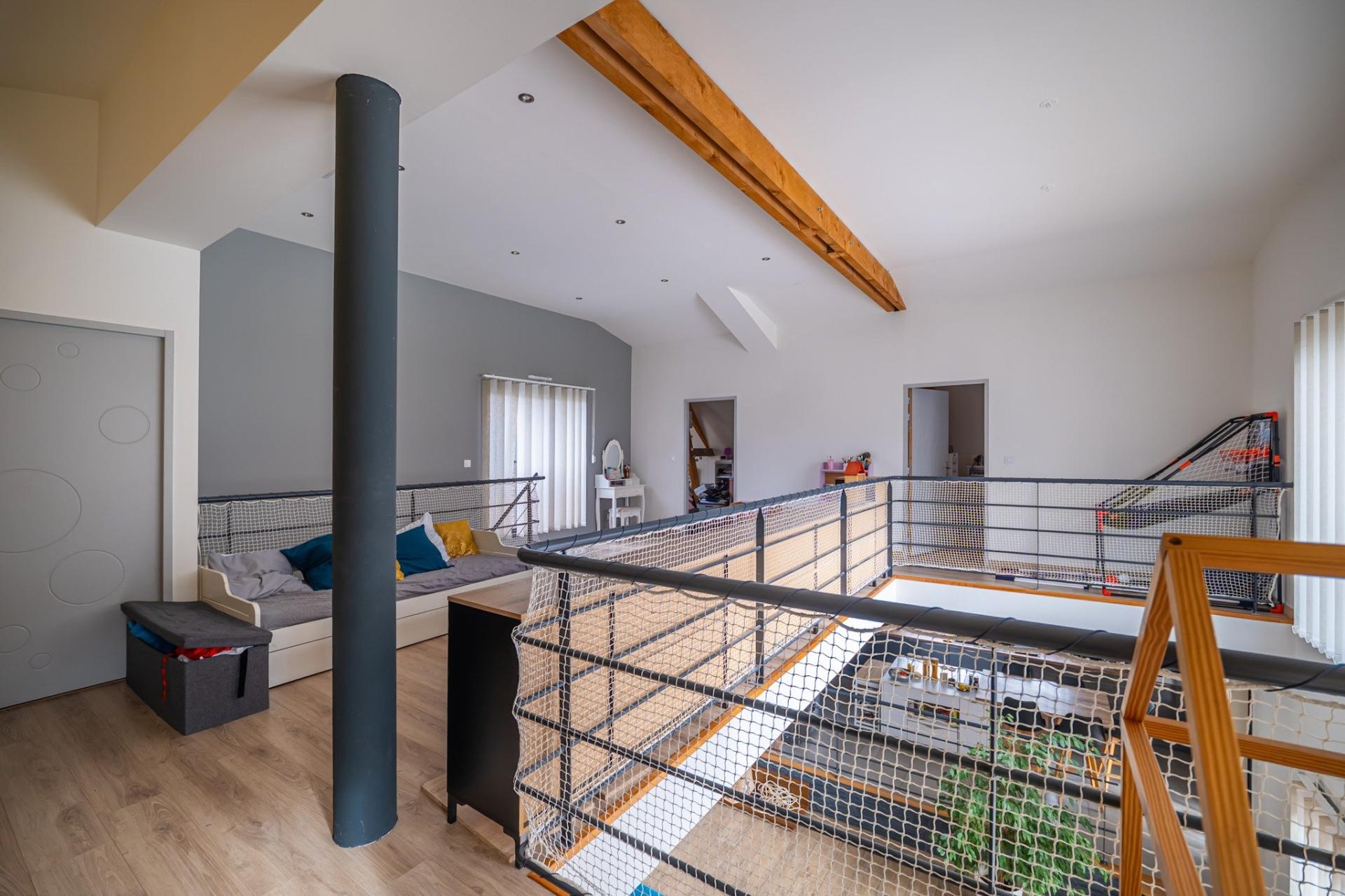 Miniature photo - 16 / 18