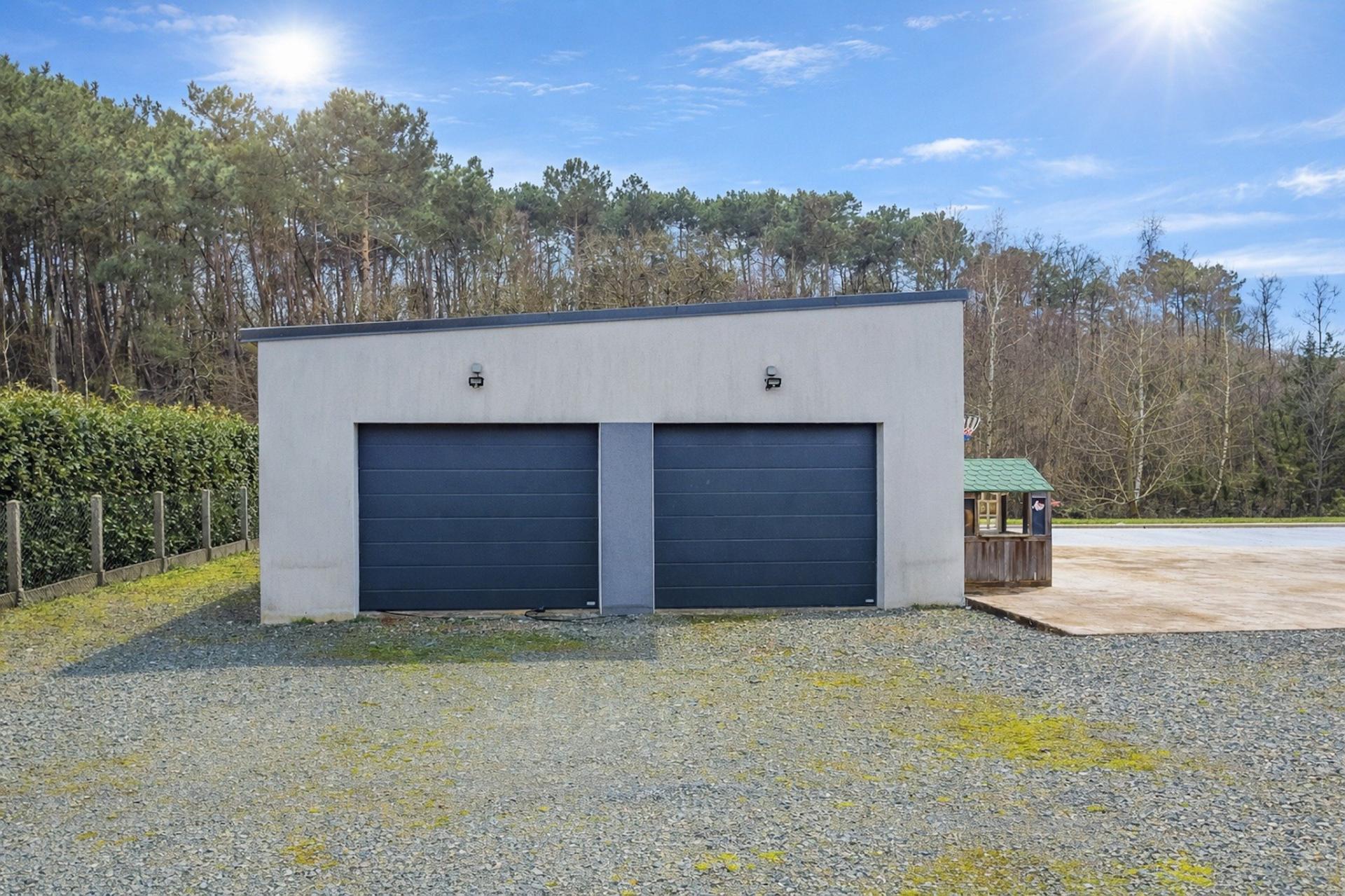 Miniature photo - 18 / 18