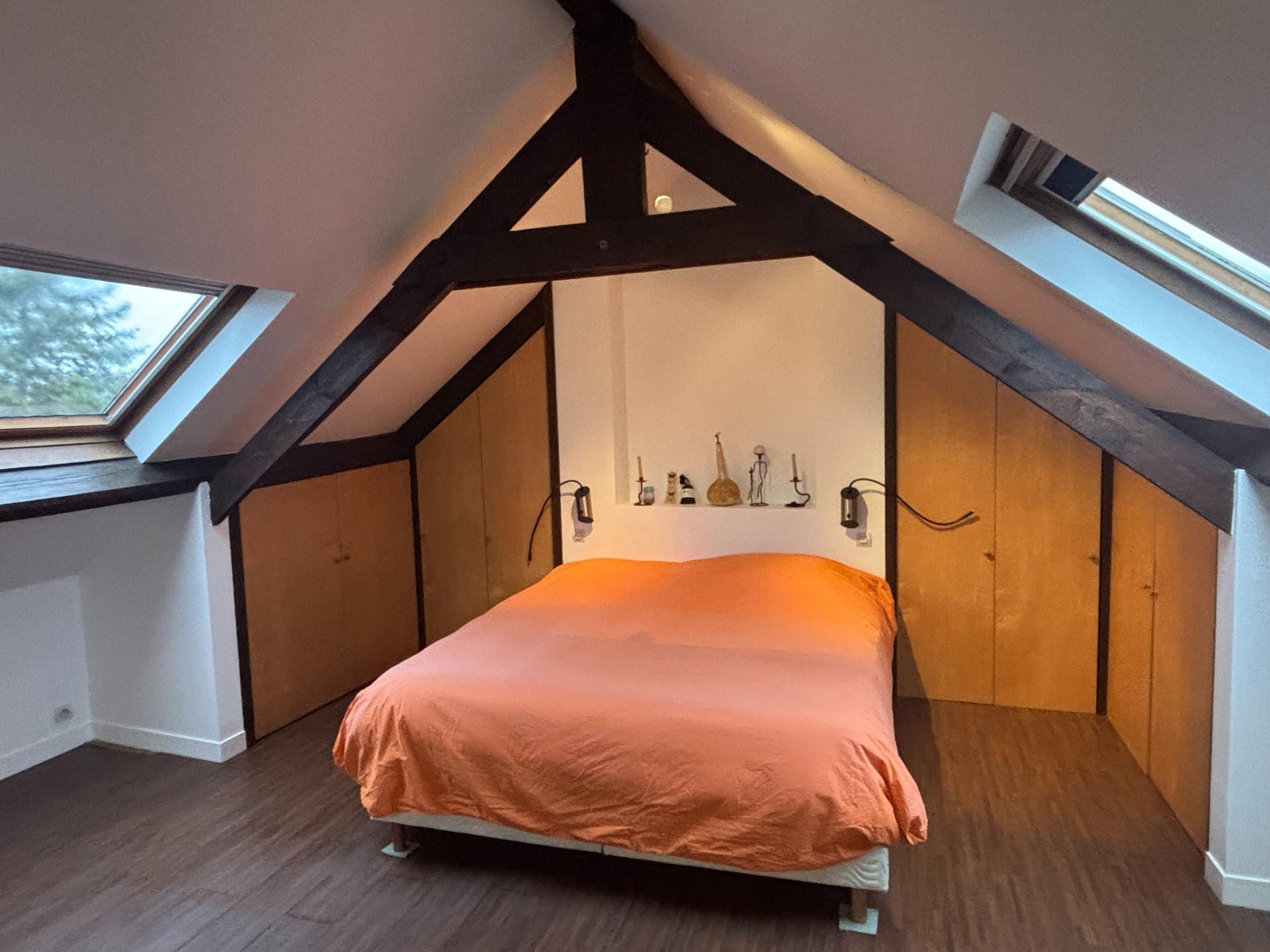 Miniature photo - 8 / 16