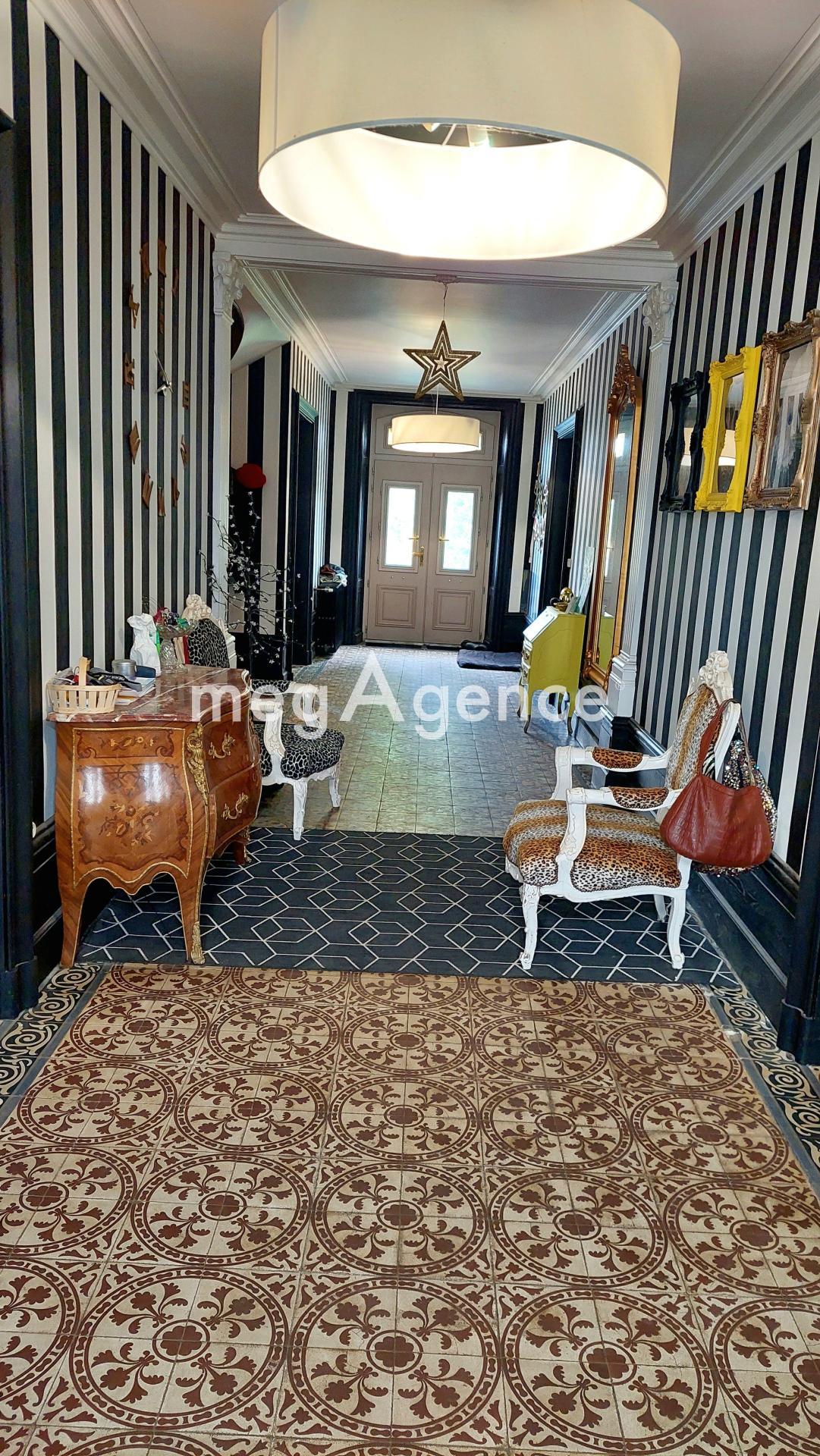 Miniature photo - 5 / 10