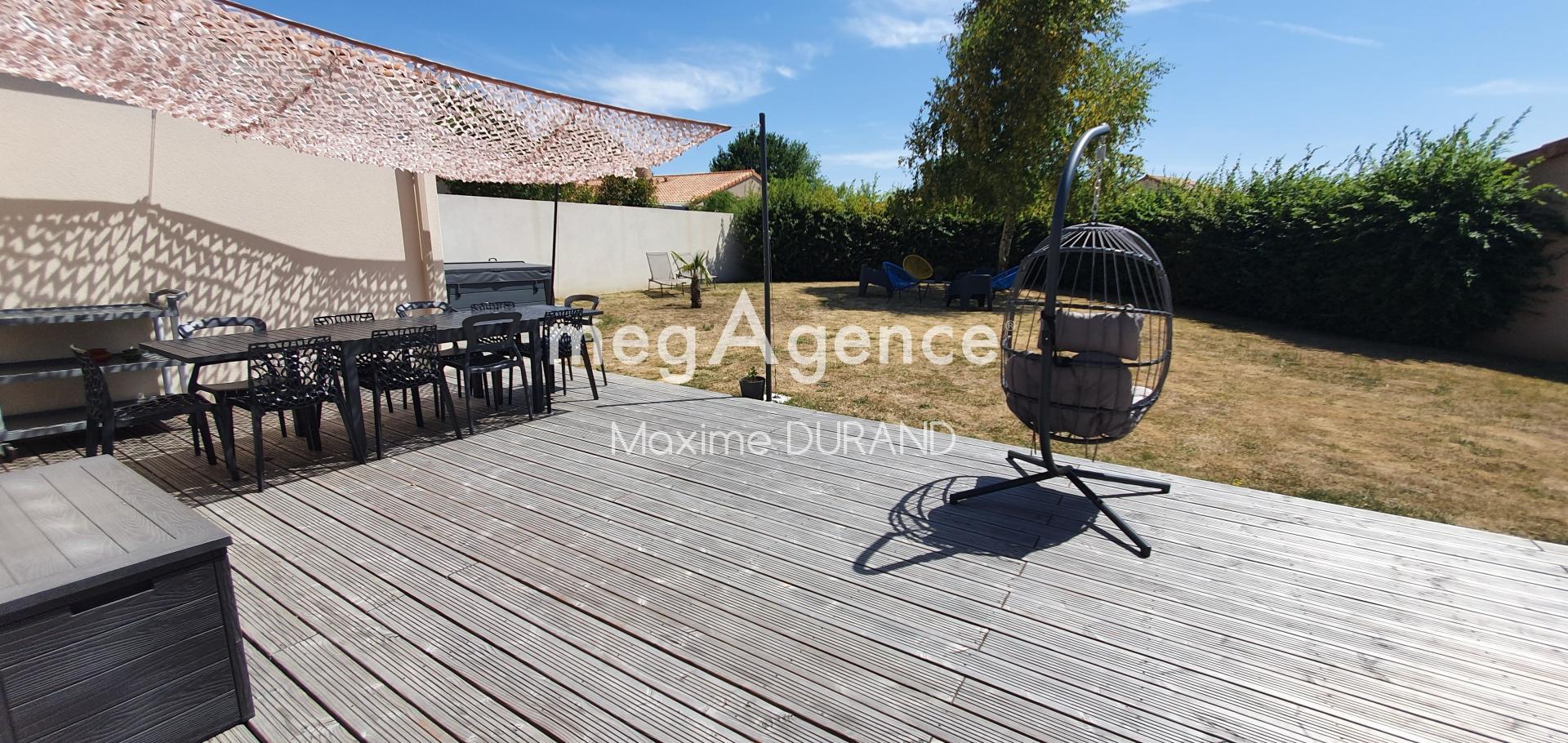 Miniature photo - 2 / 18