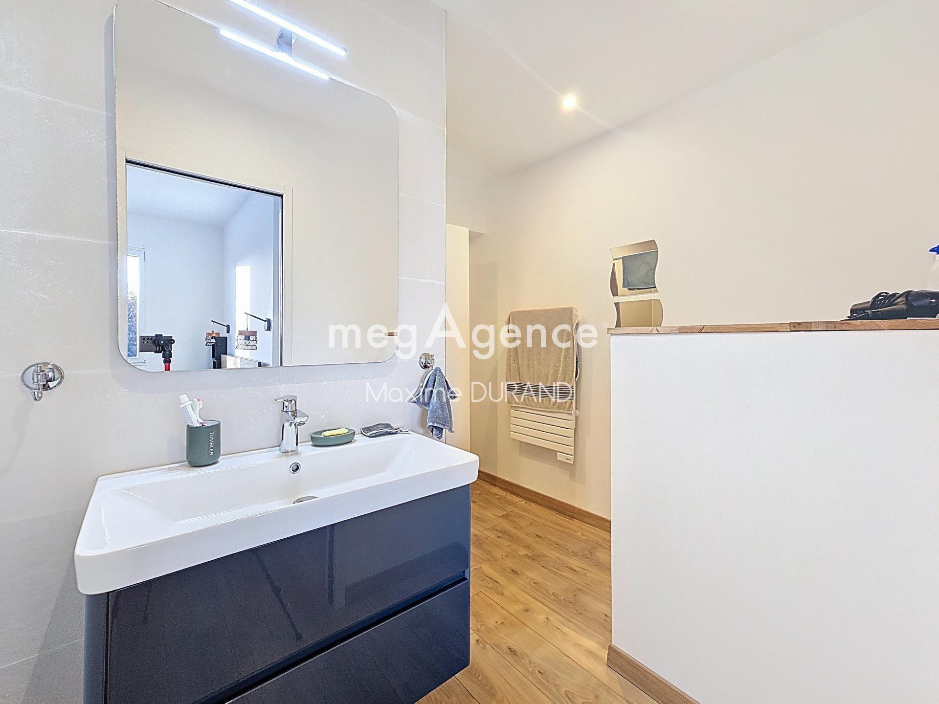 Miniature photo - 12 / 18