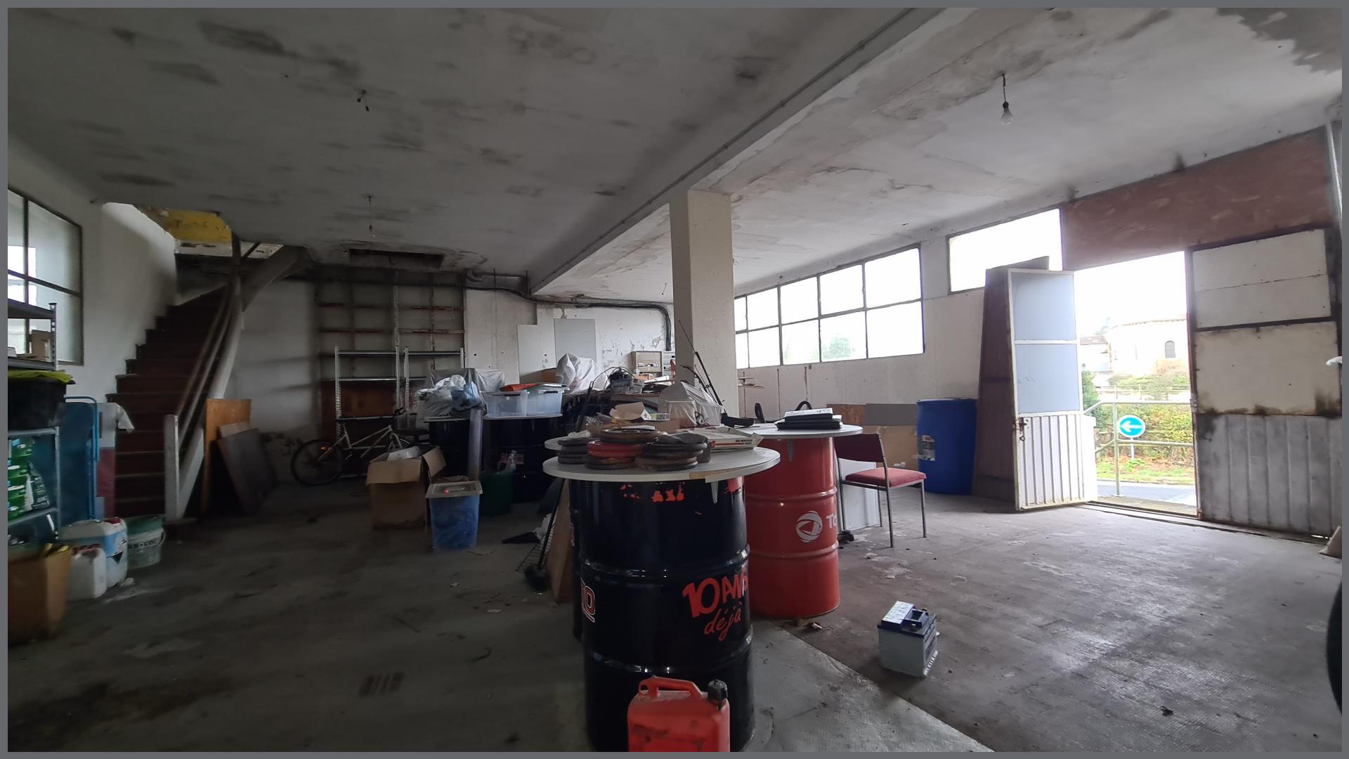 Miniature photo - 2 / 13