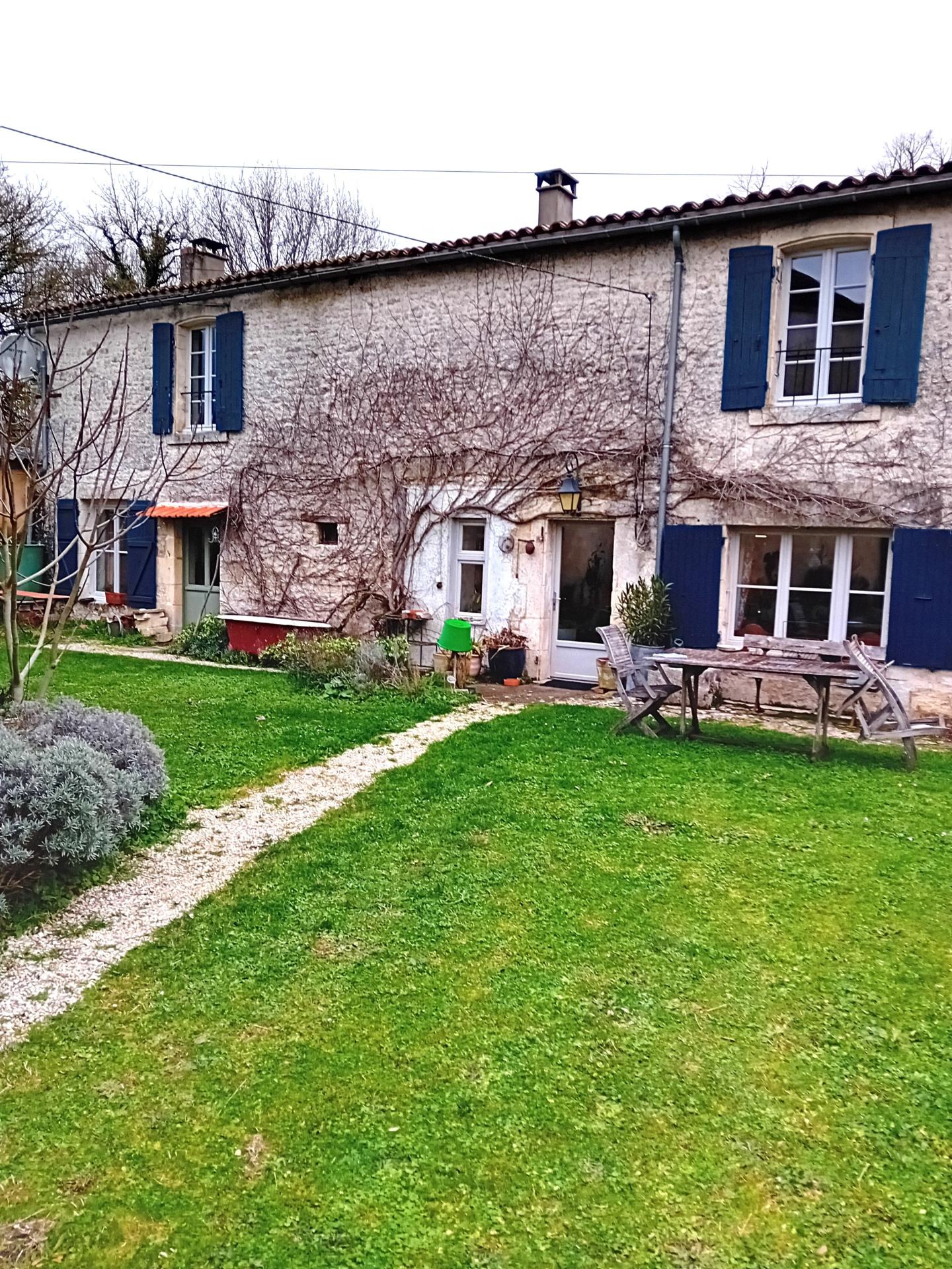 Miniature photo - 2 / 17