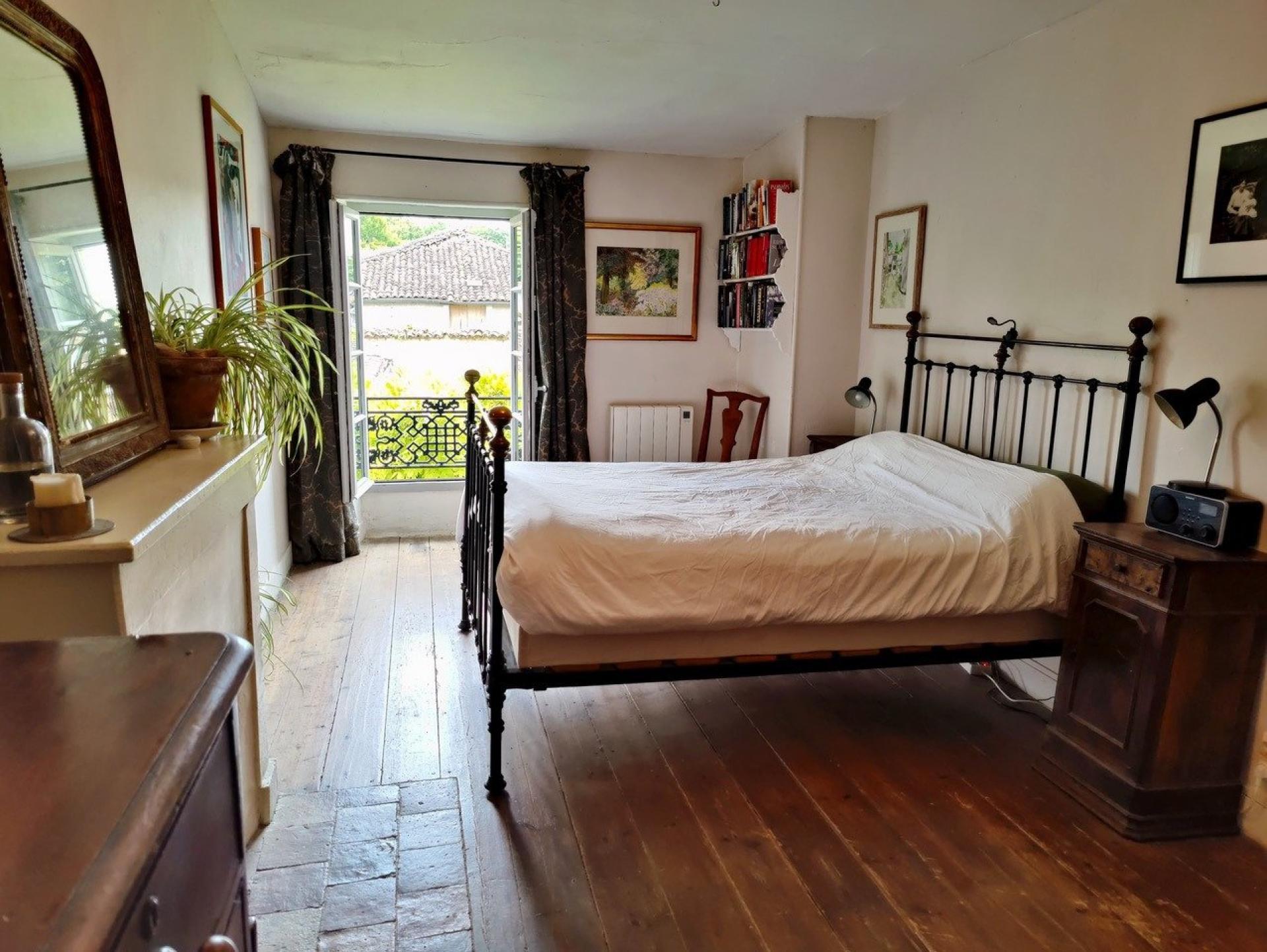 Miniature photo - 9 / 17