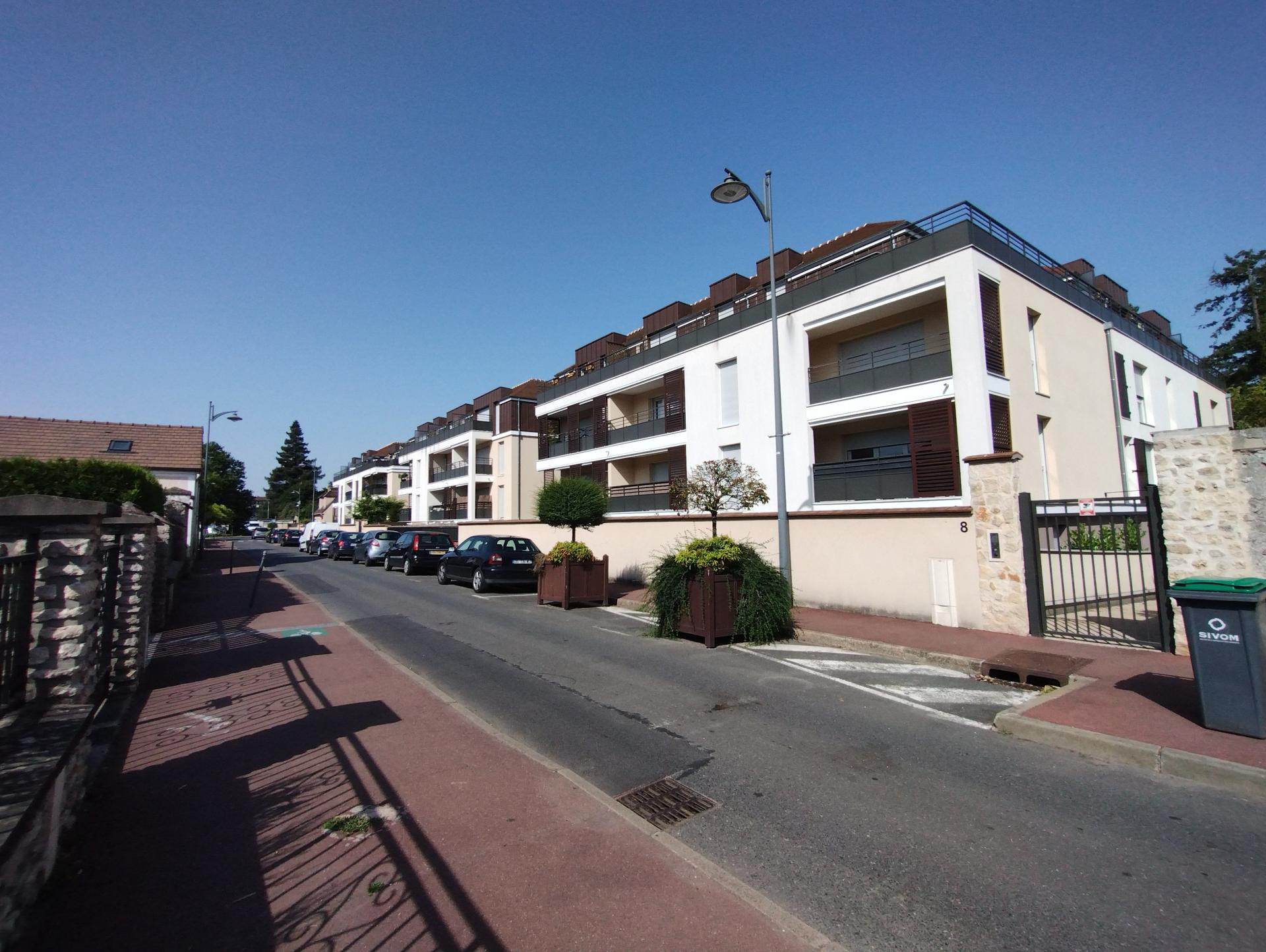 Miniature photo - 8 / 10