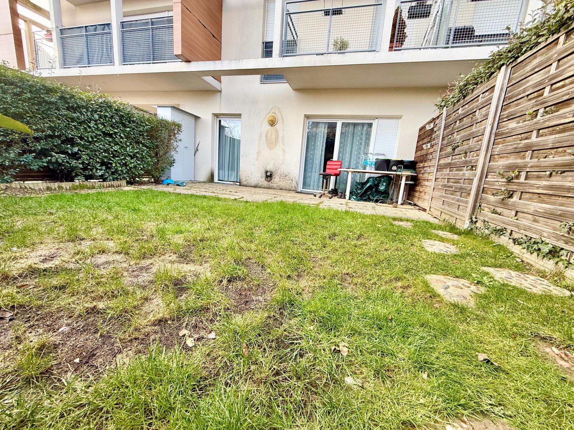 Miniature photo - 2 / 8