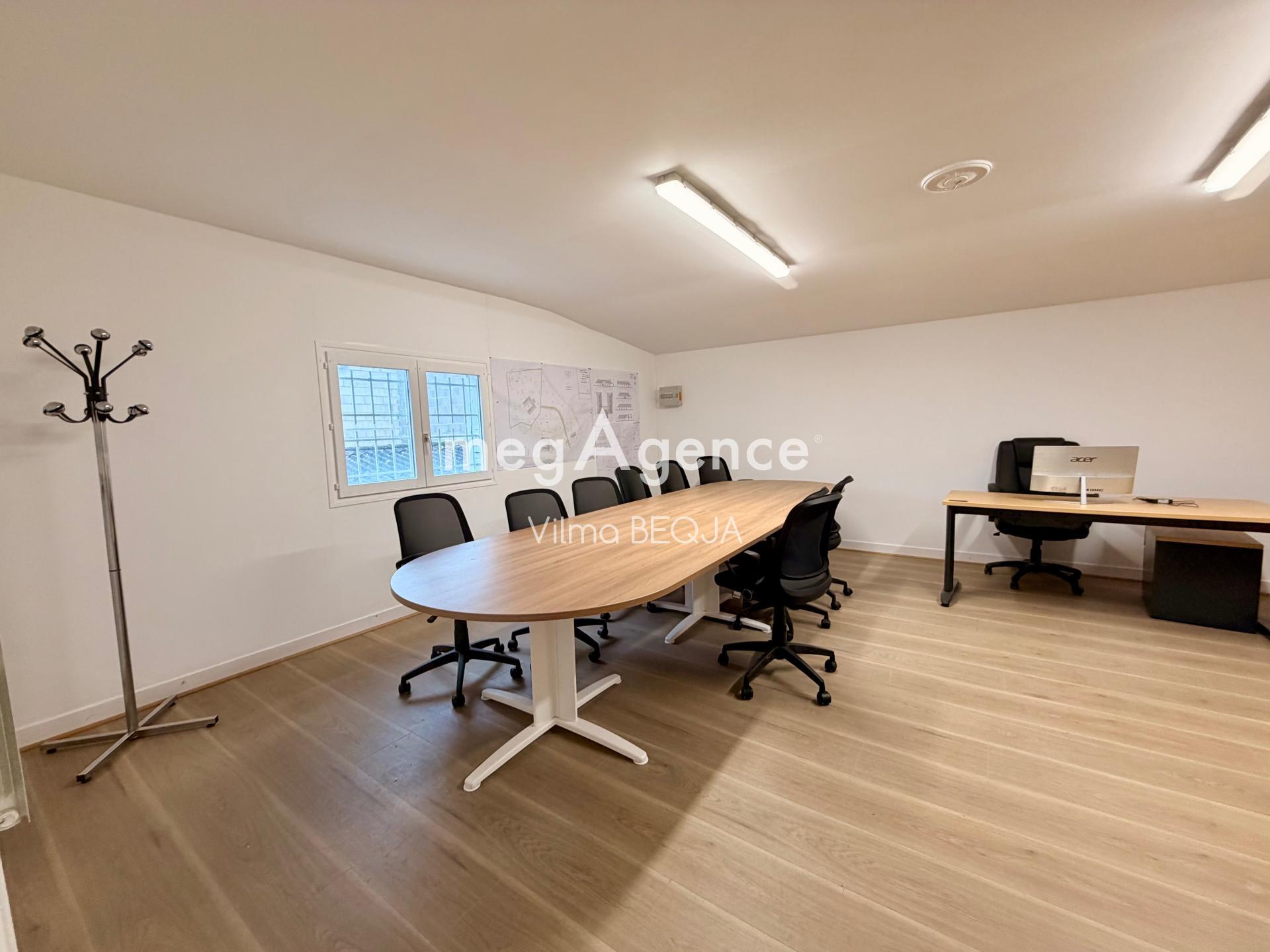 Miniature photo - 2 / 14