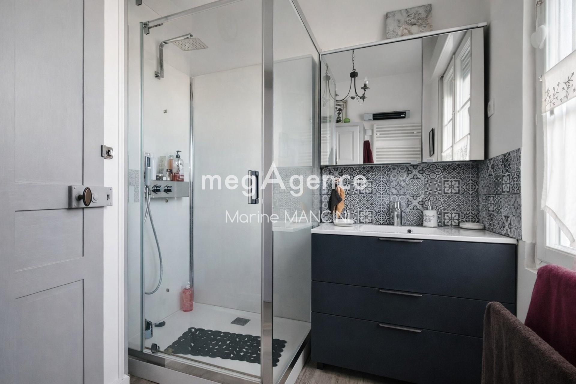 Miniature photo - 8 / 11