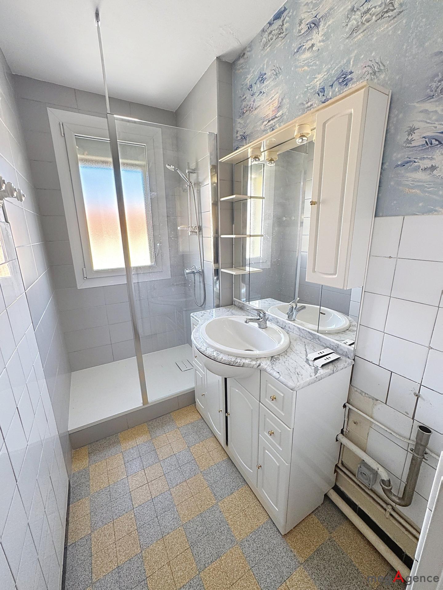 Miniature photo - 8 / 11