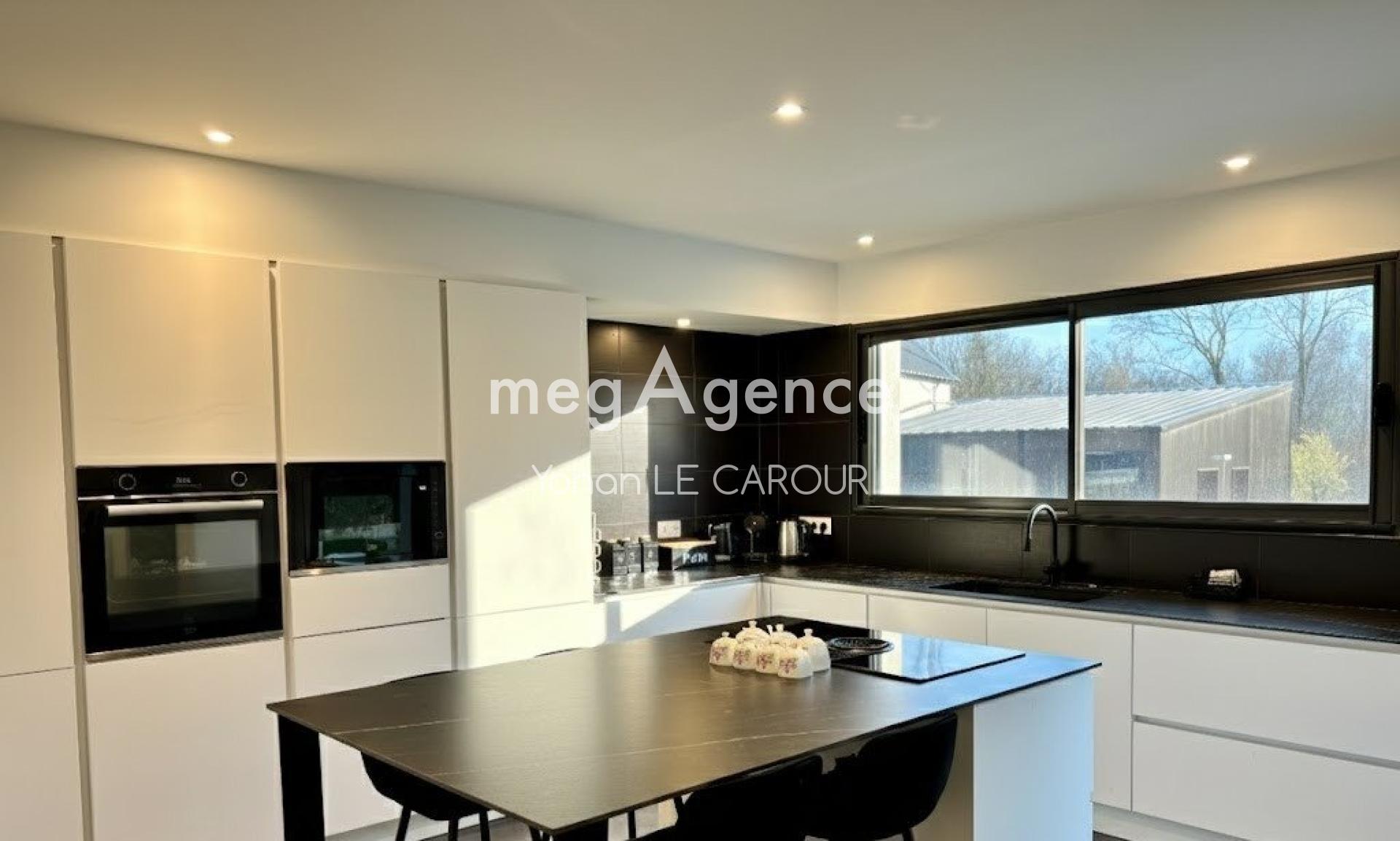 Miniature photo - 2 / 14