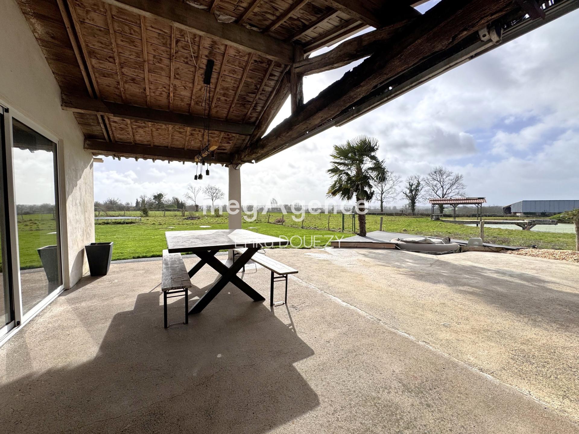 Miniature photo - 2 / 15