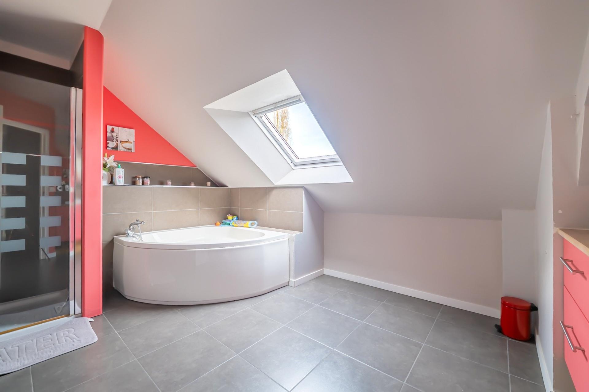 Miniature photo - 9 / 12