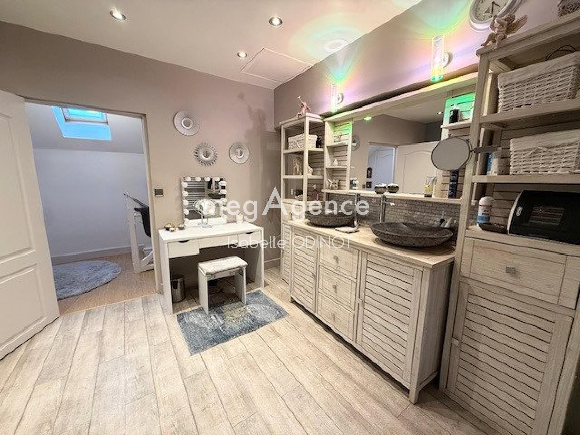 Miniature photo - 15 / 16