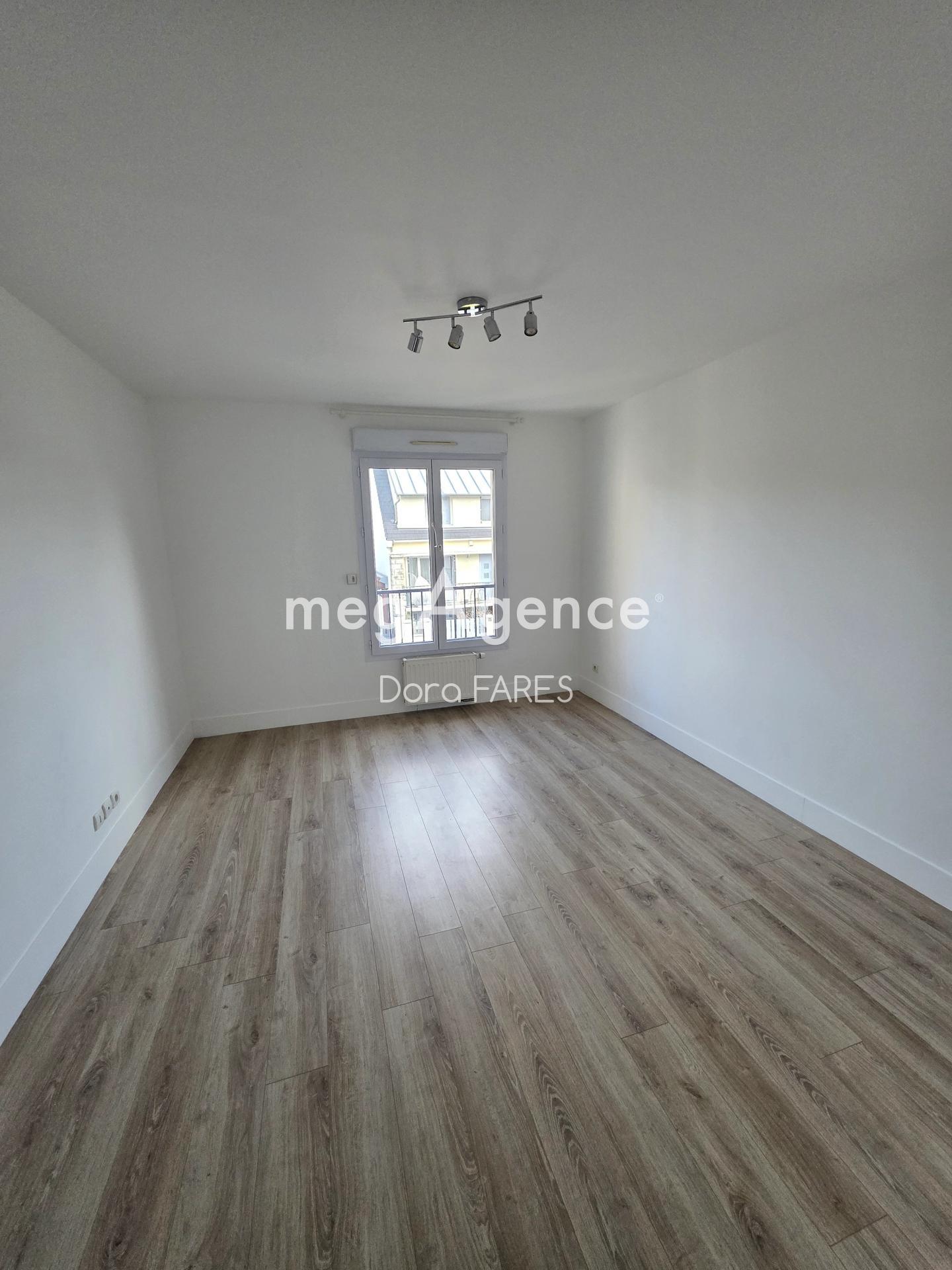 Miniature photo - 12 / 18