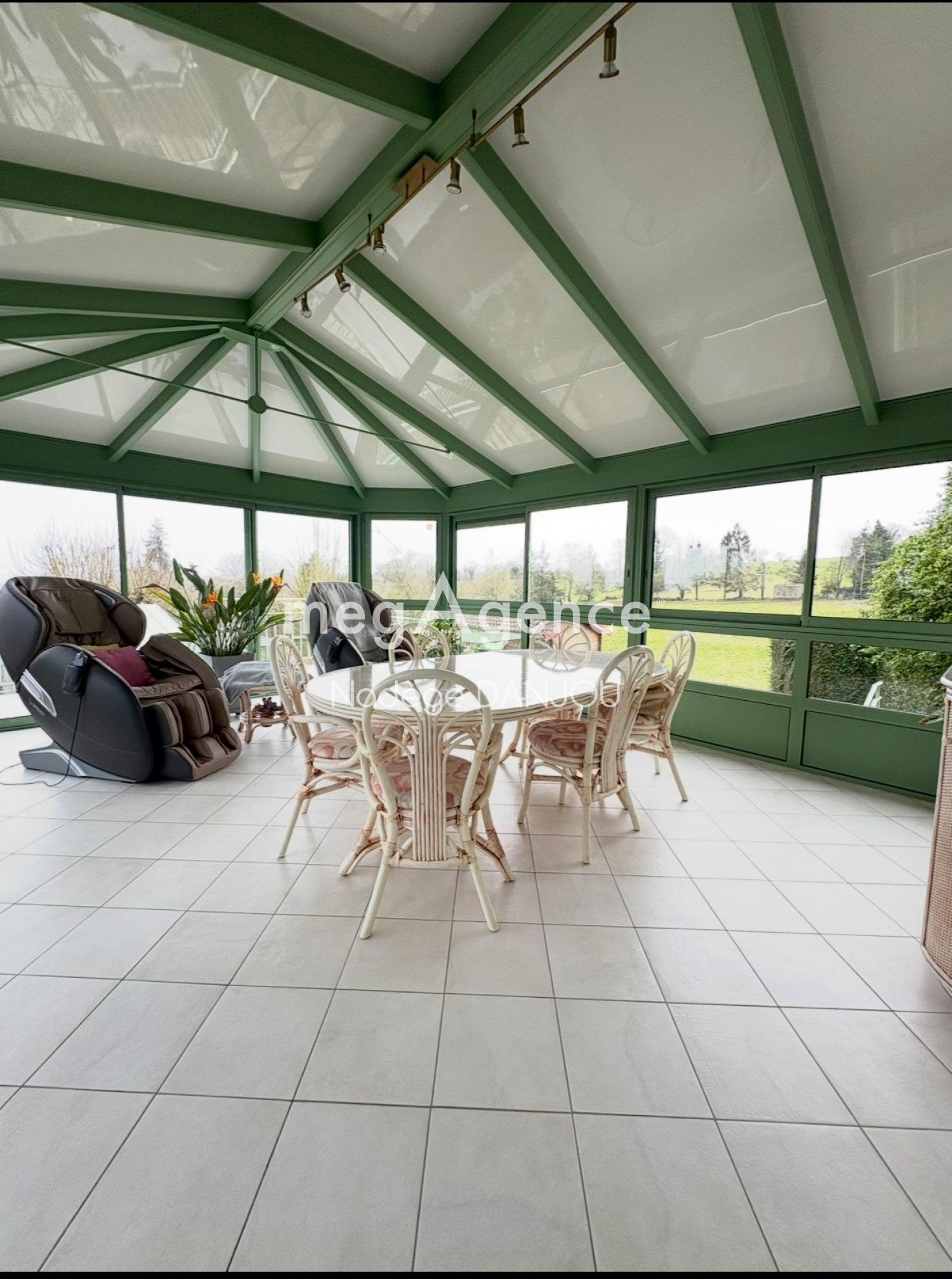 Miniature photo - 2 / 6