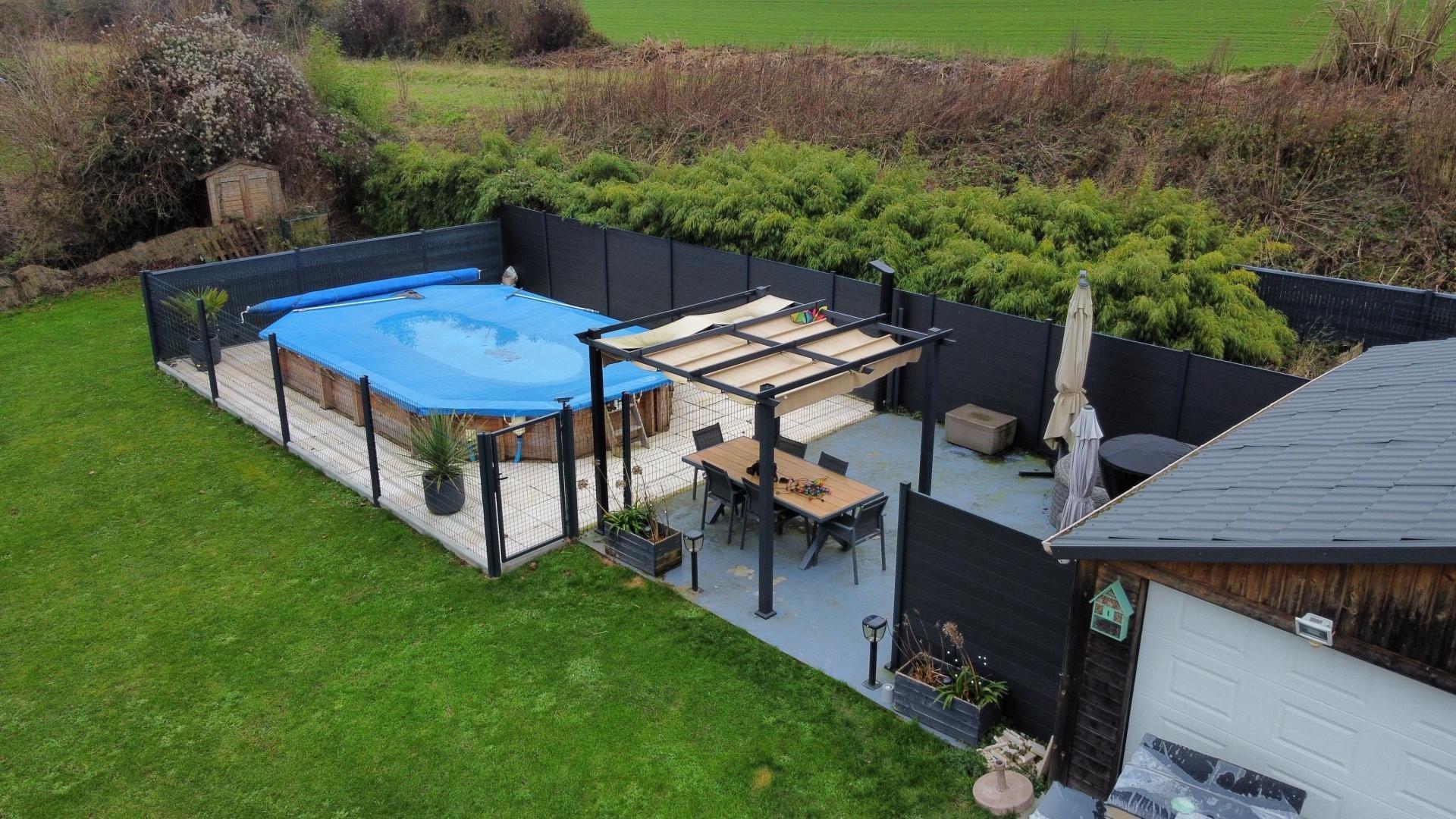 Miniature photo - 2 / 18