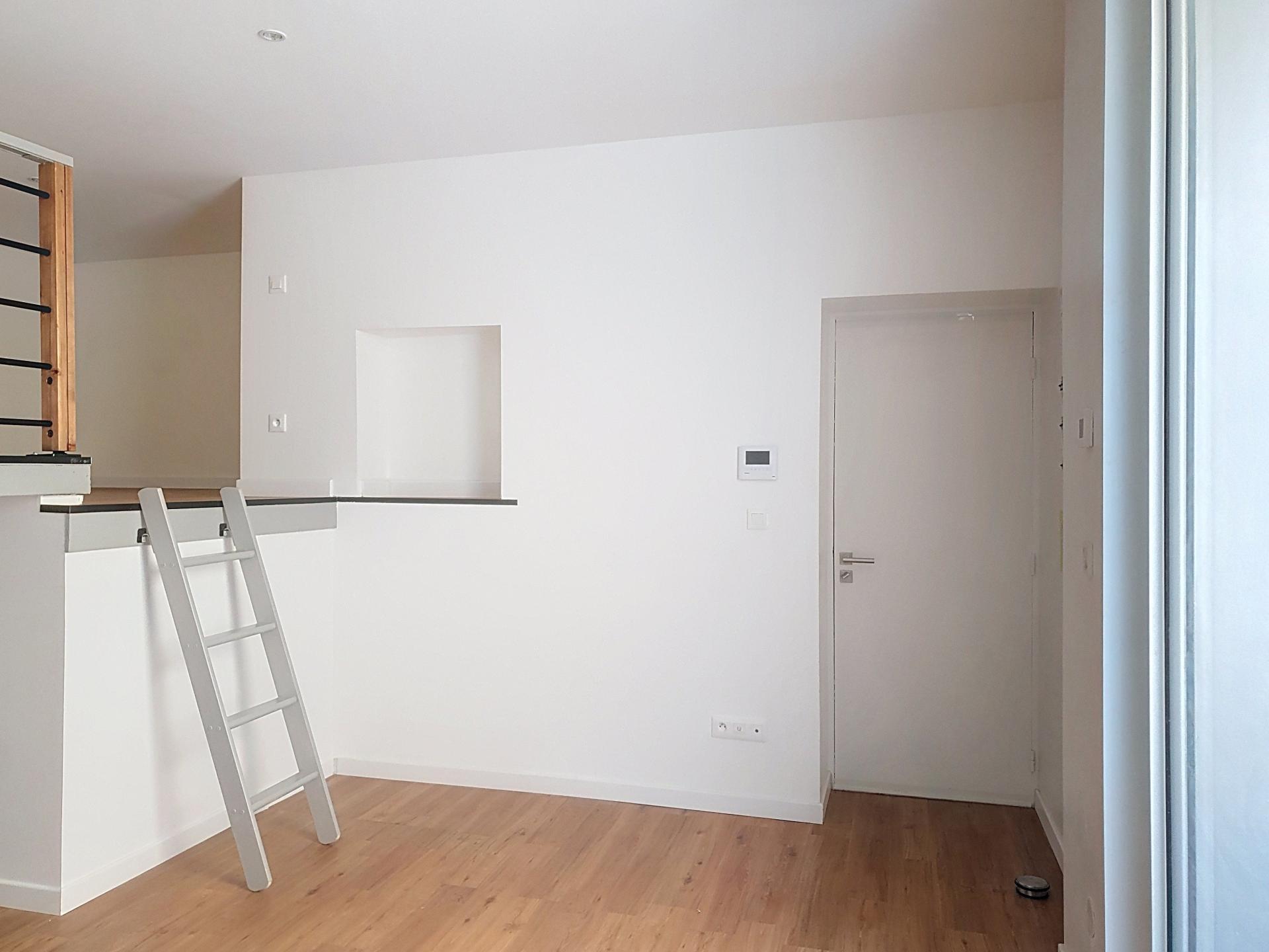 Miniature photo - 3 / 8