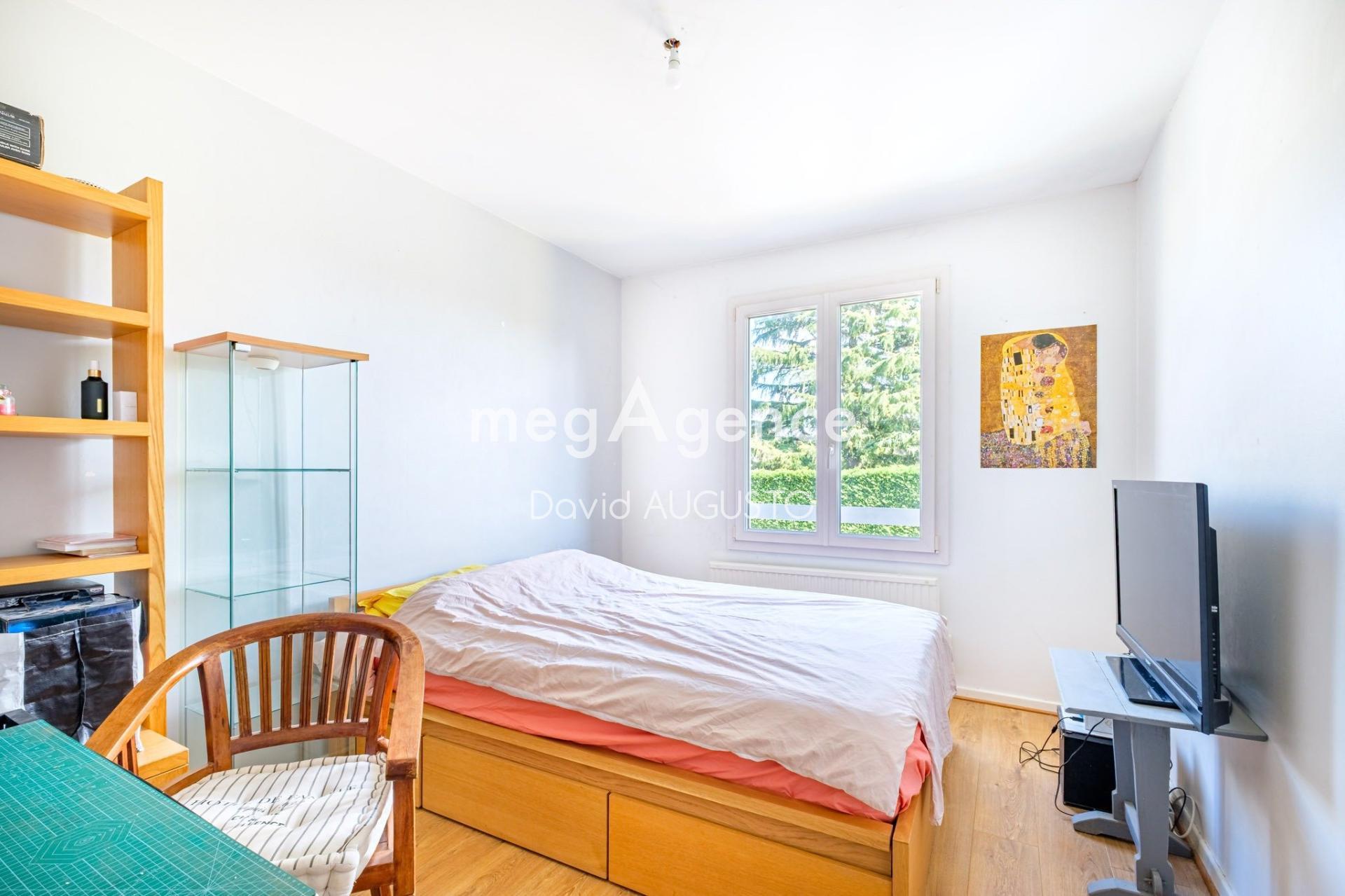 Miniature photo - 8 / 11