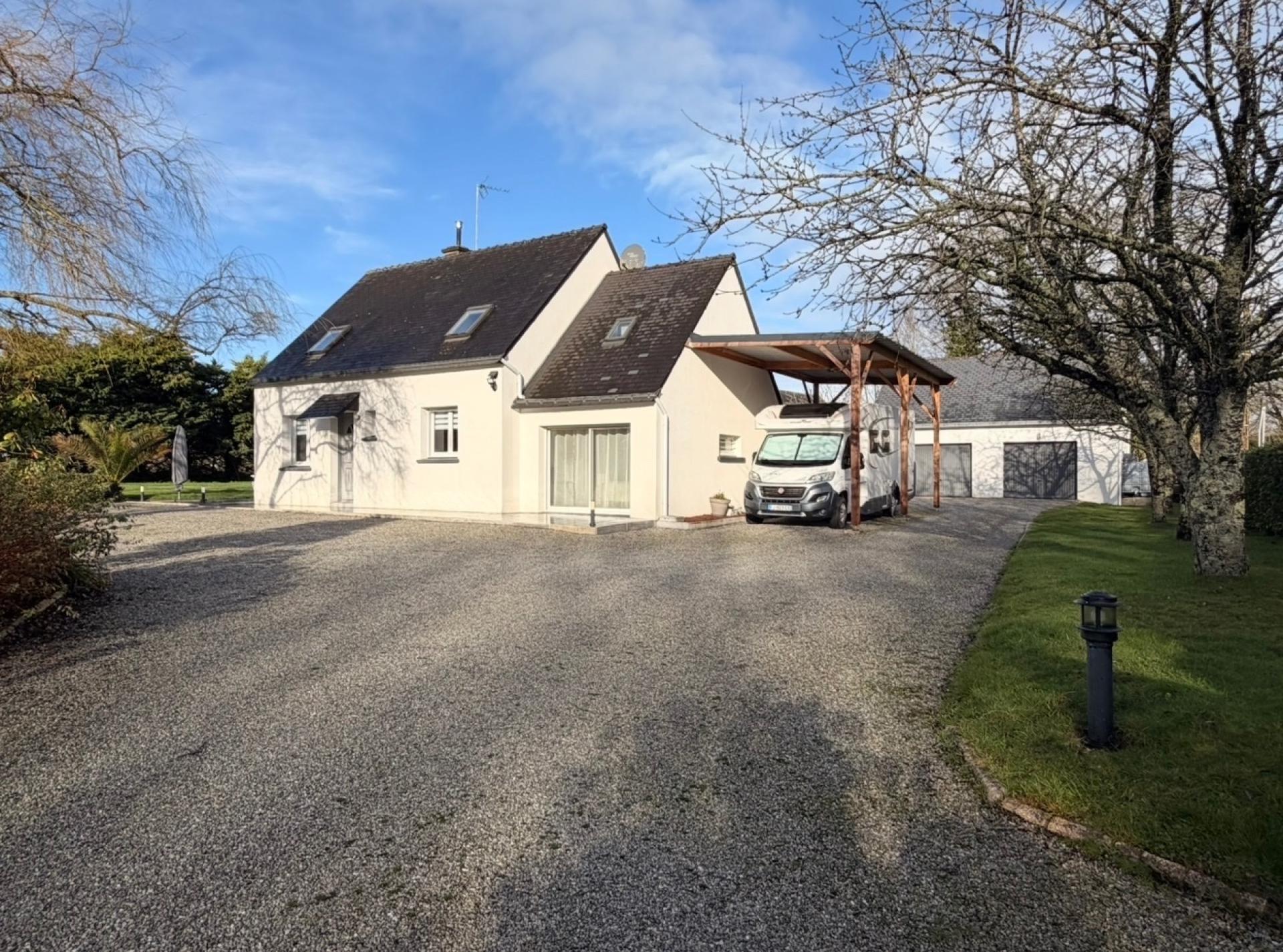 Miniature photo - 2 / 19