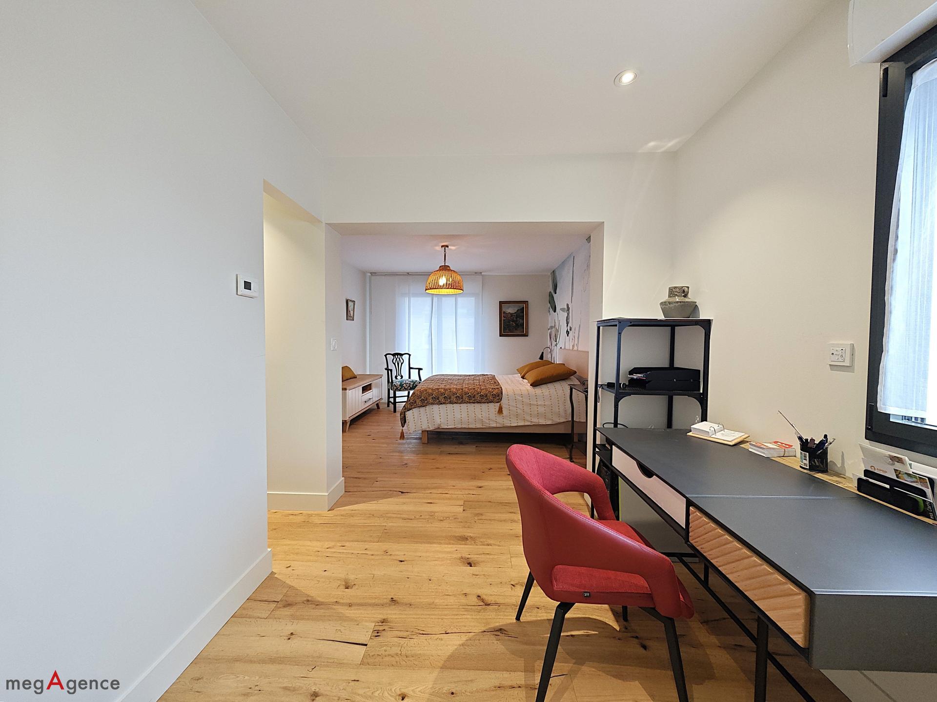 Miniature photo - 10 / 17