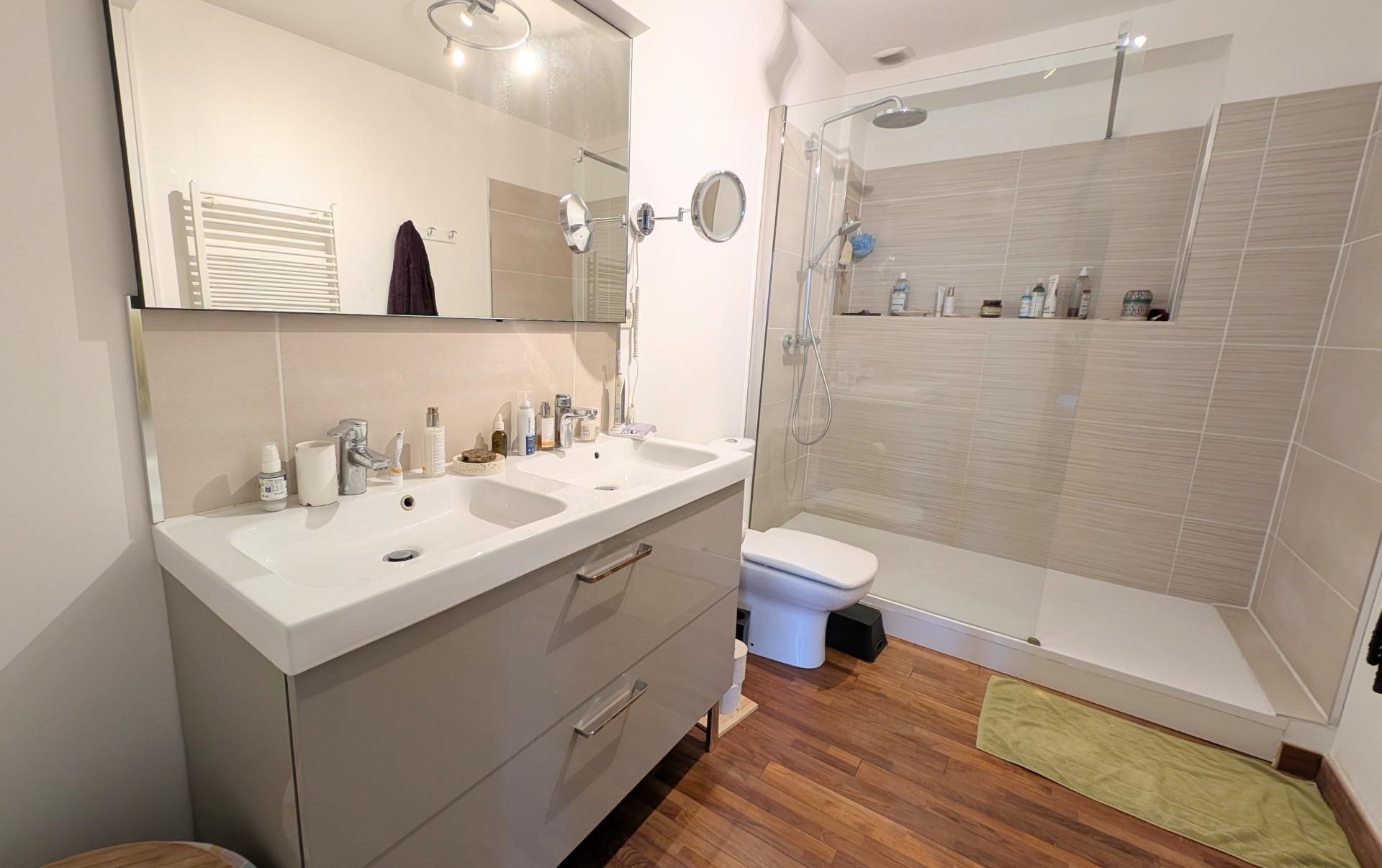 Miniature photo - 11 / 12