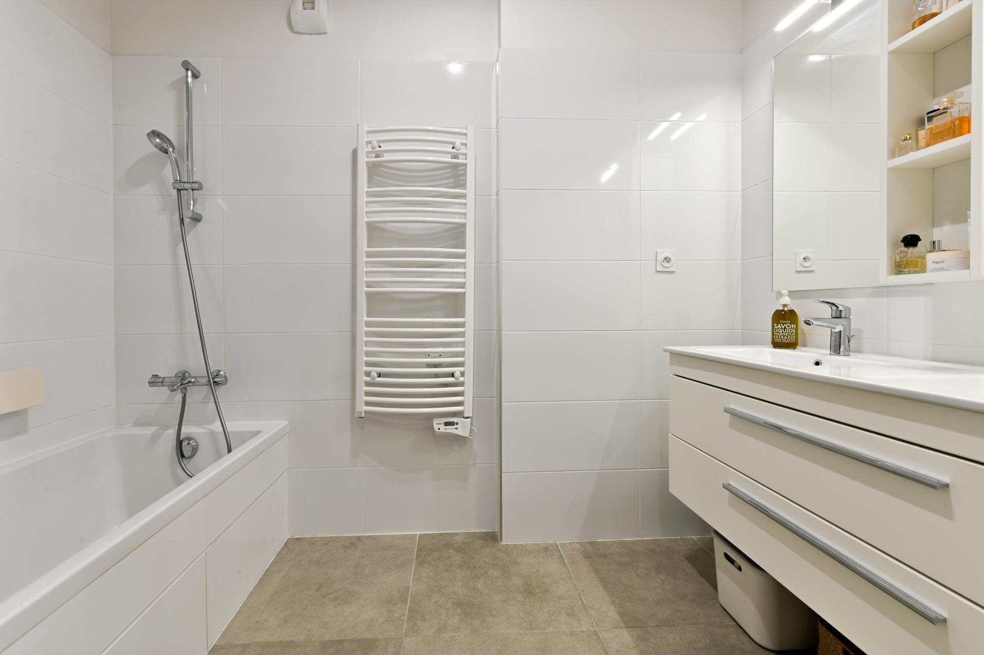 Miniature photo - 7 / 9