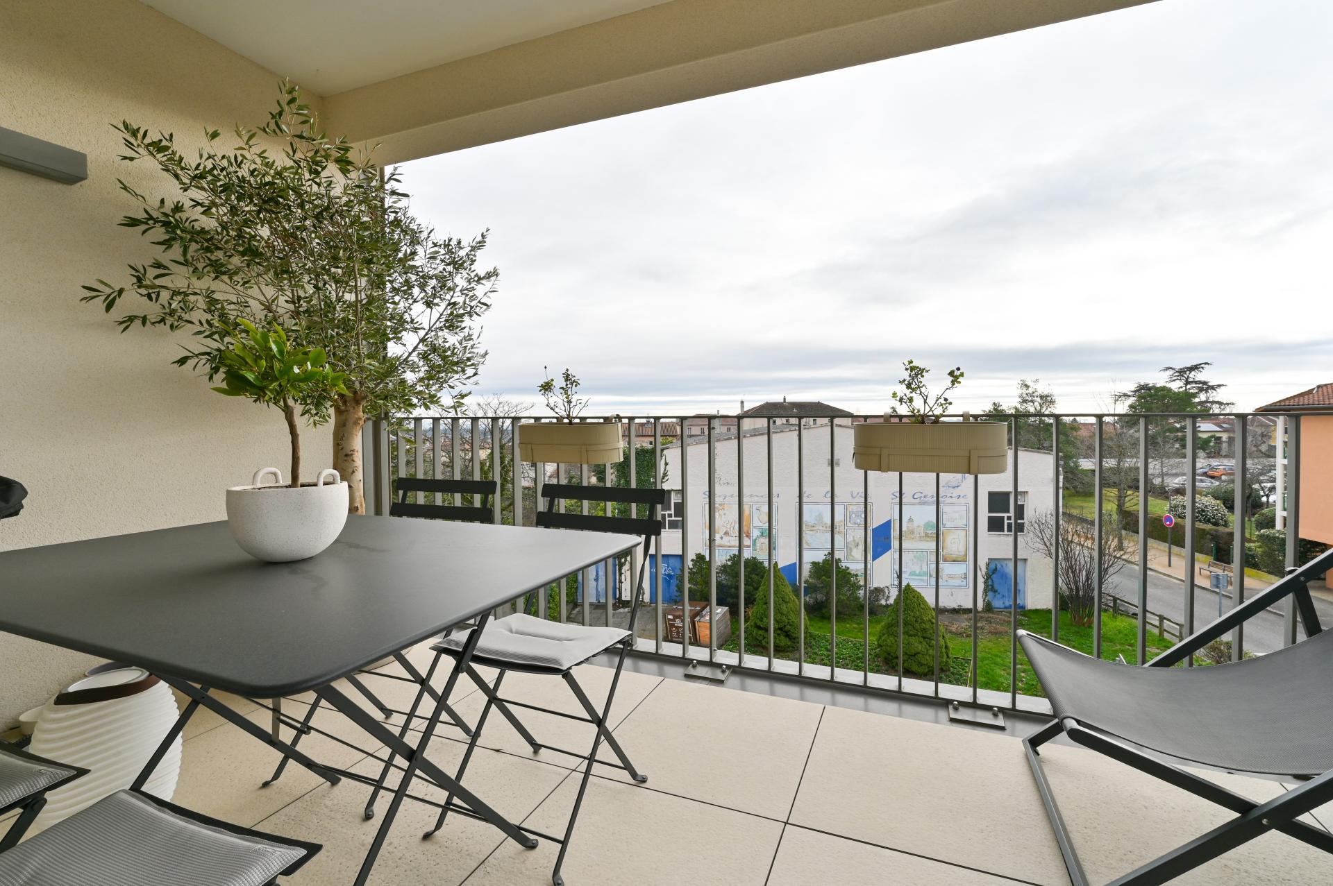 Miniature photo - 2 / 9