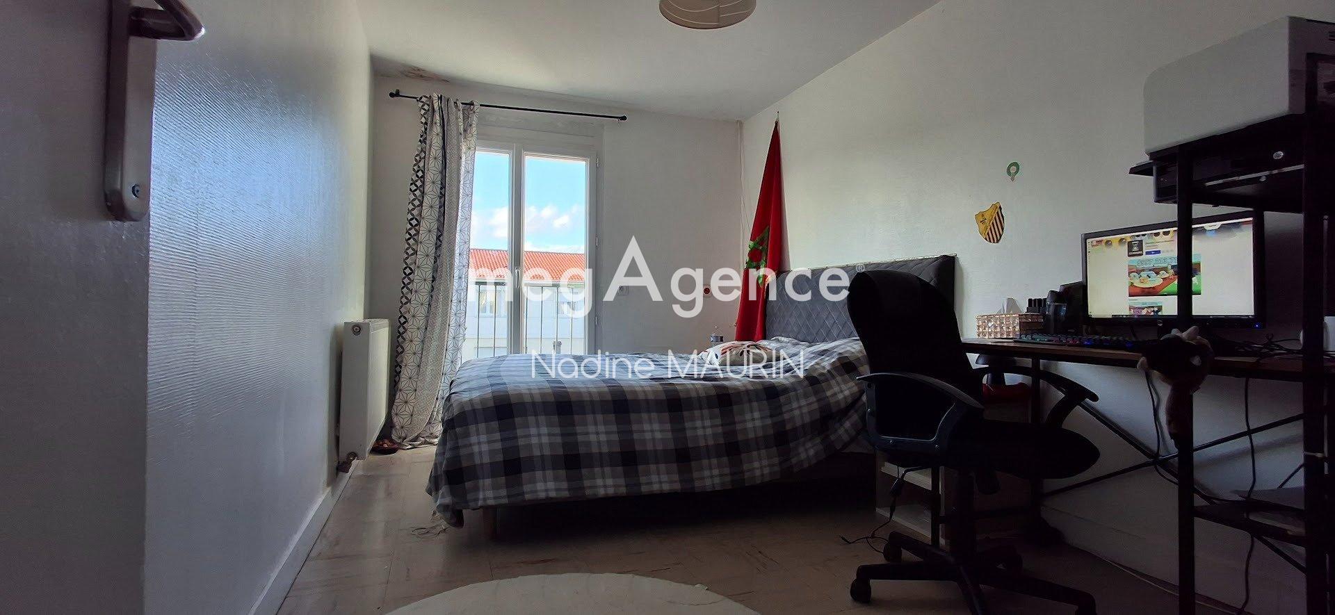 Miniature photo - 5 / 10