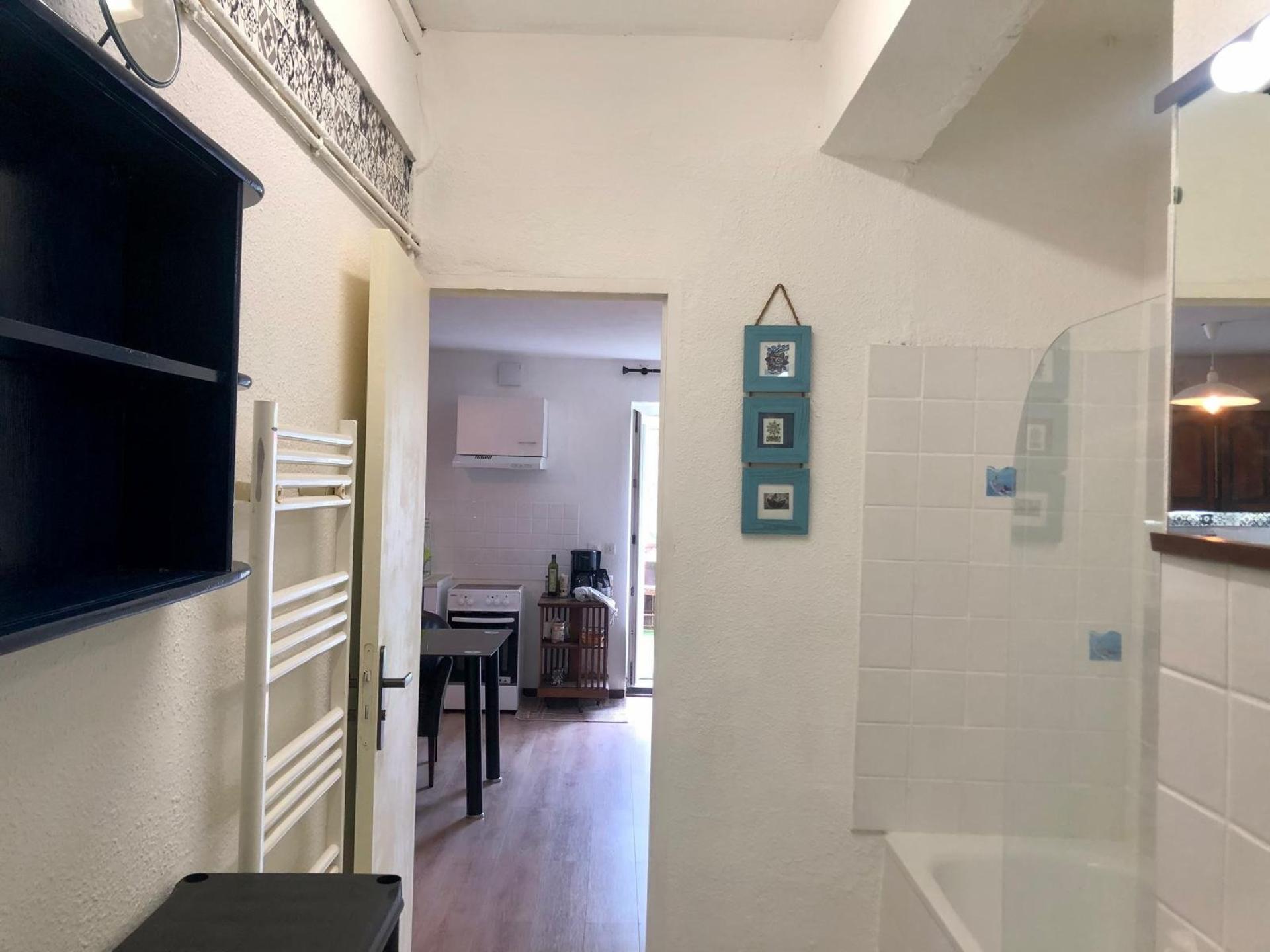 Miniature photo - 6 / 9