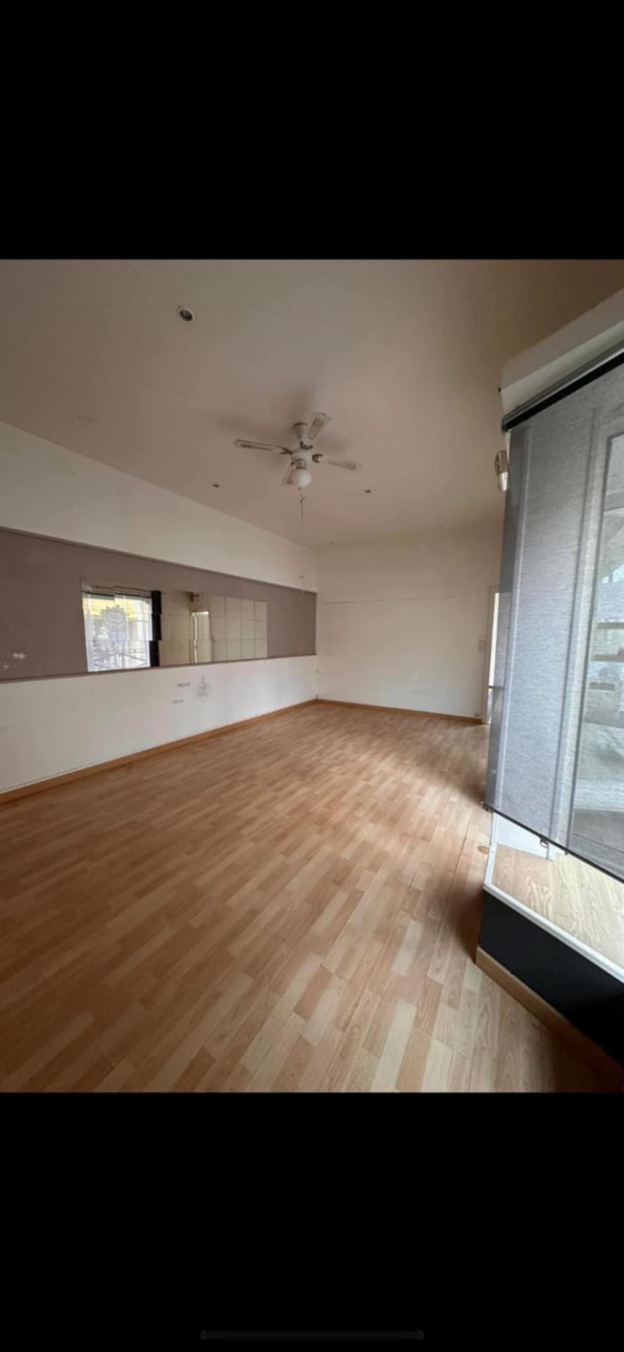 Miniature photo - 3 / 3