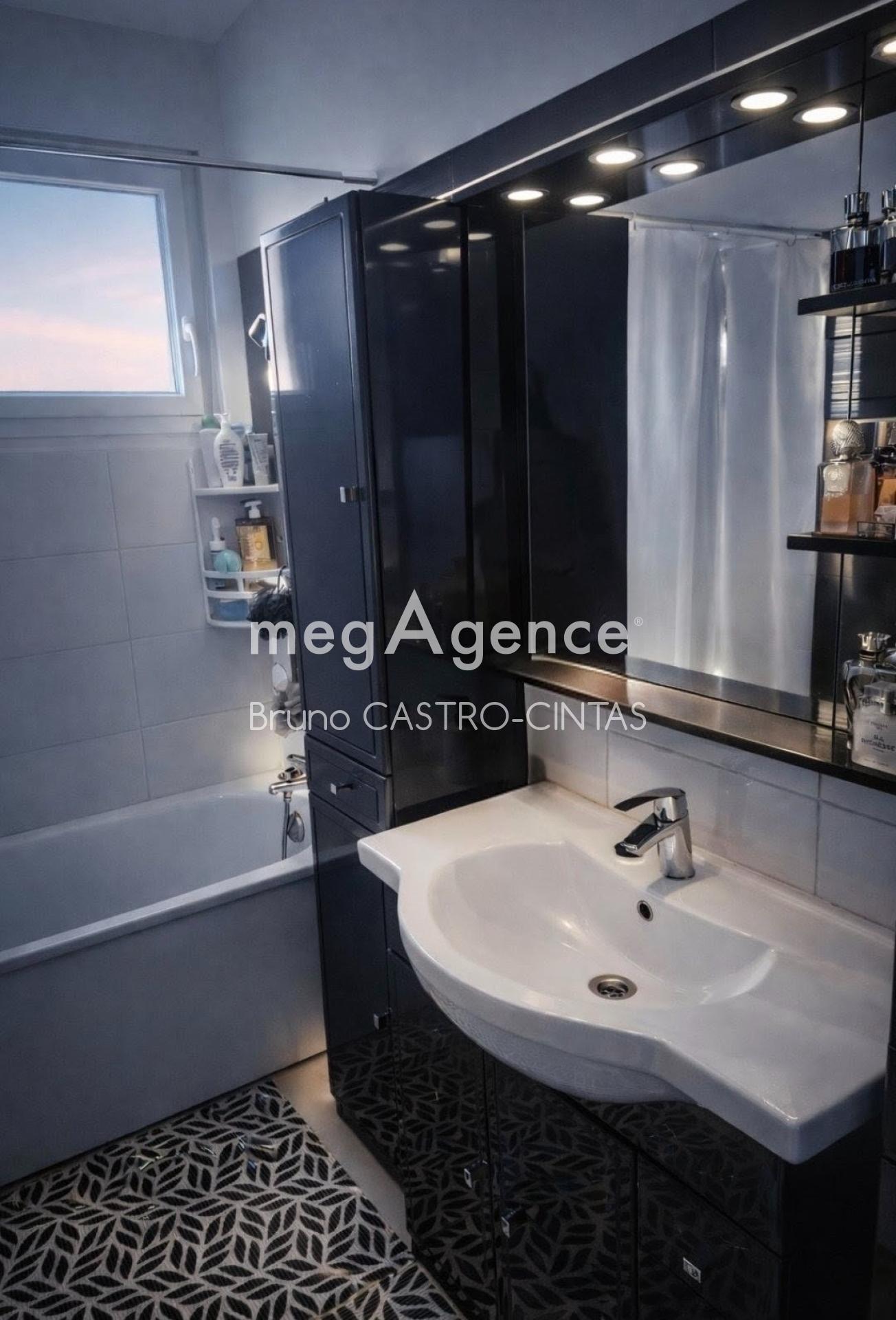 Miniature photo - 8 / 8