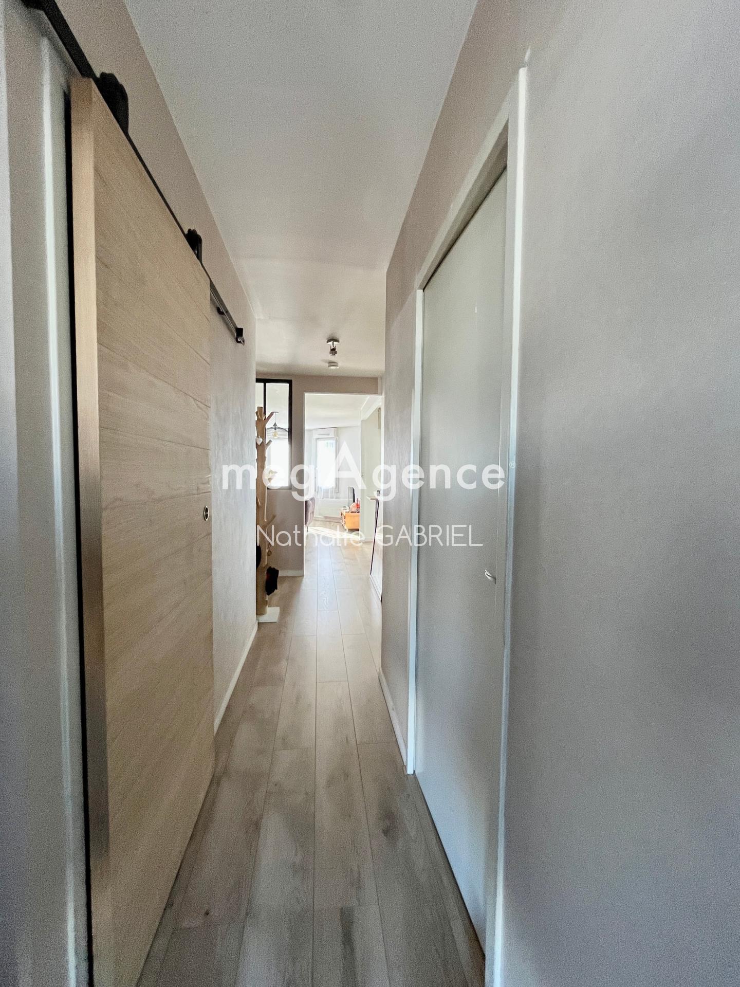 Miniature photo - 2 / 9